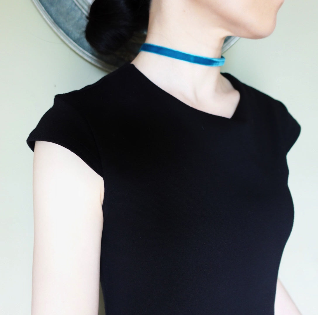 Yun Boutique Turquoise Blue Velvet Choker Necklace with Gold Plated Sterling Silver Adjustable Chain