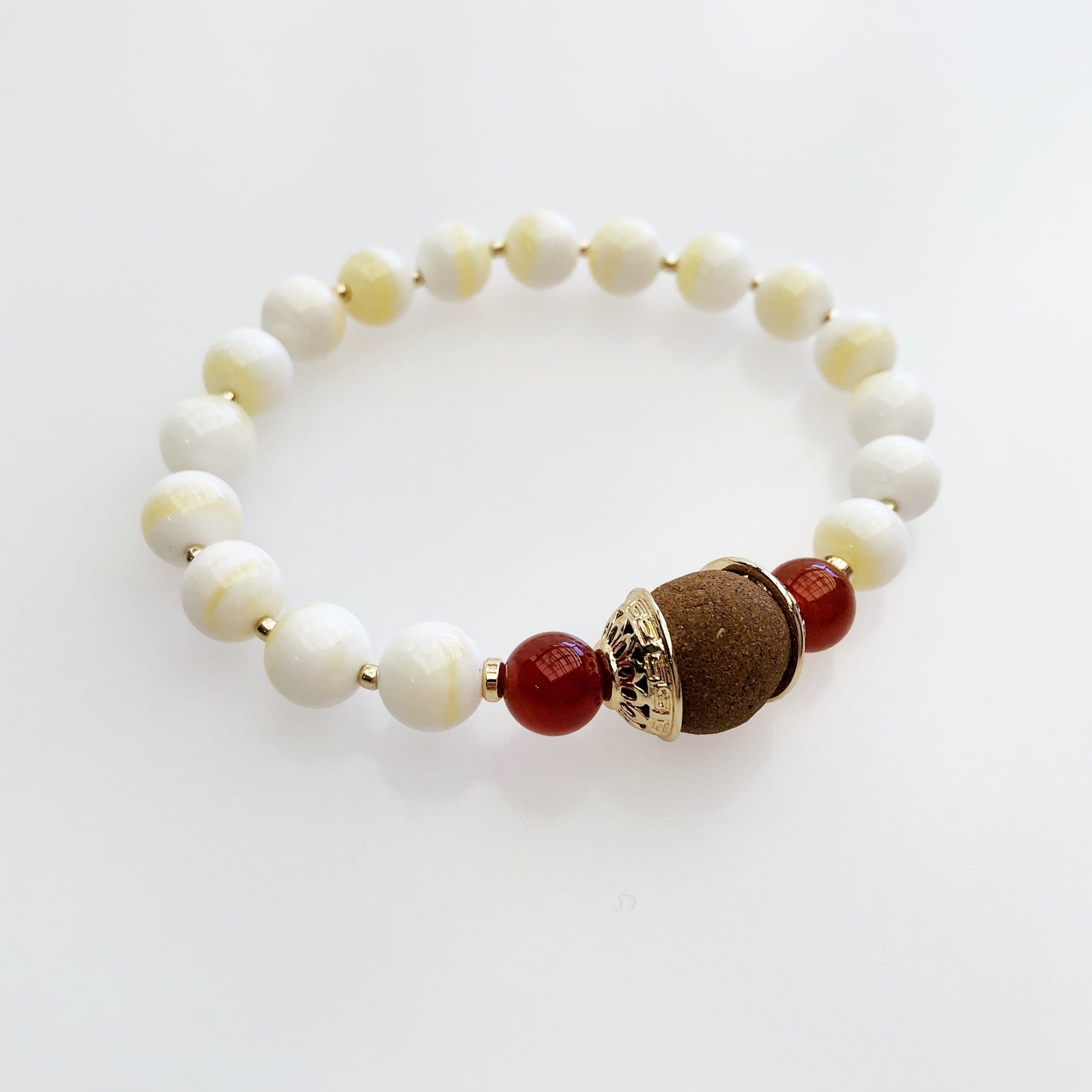 Beaded Tridacna Herbal Bracelet