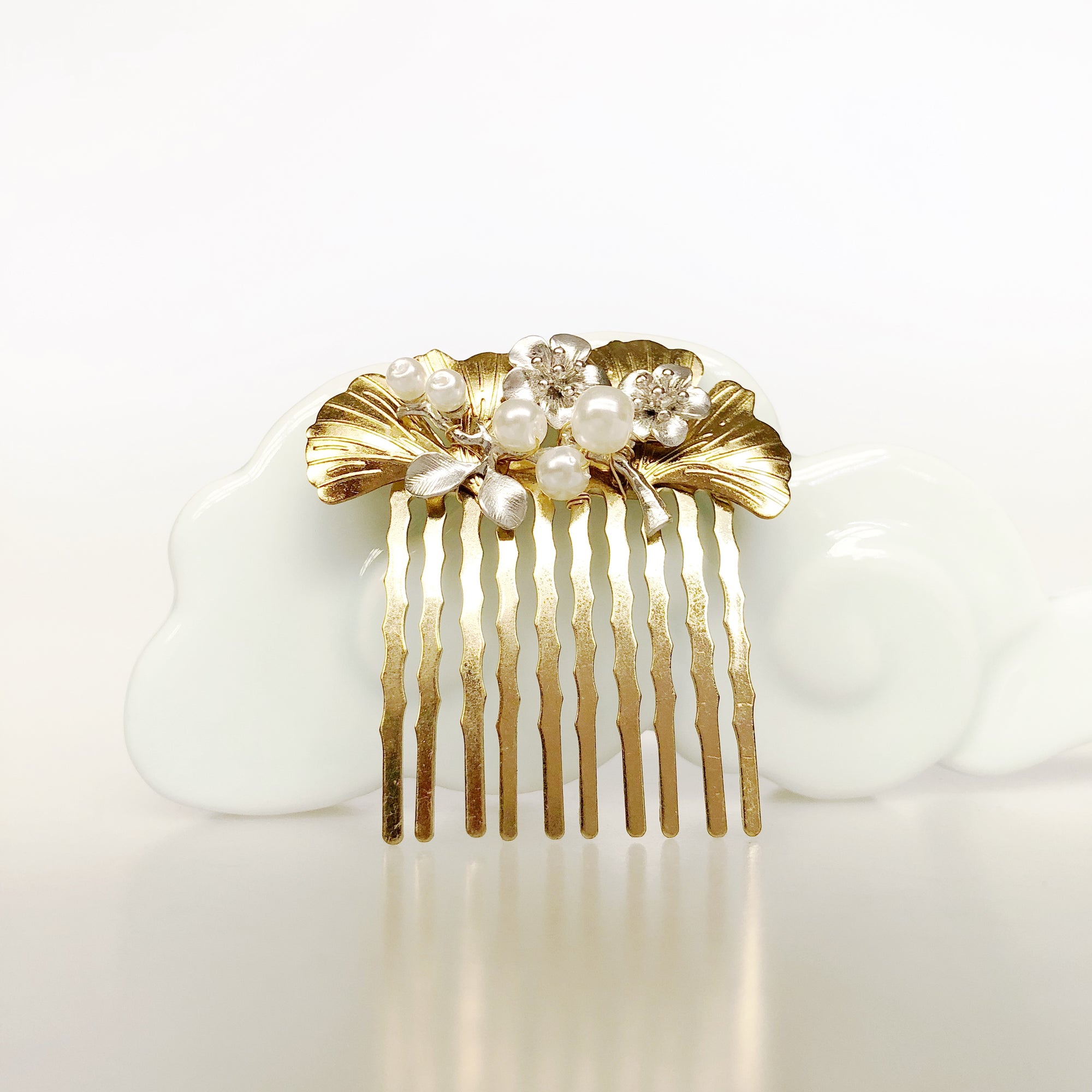 Dual-Tone Ginkgo Hair Comb - Yun Boutique