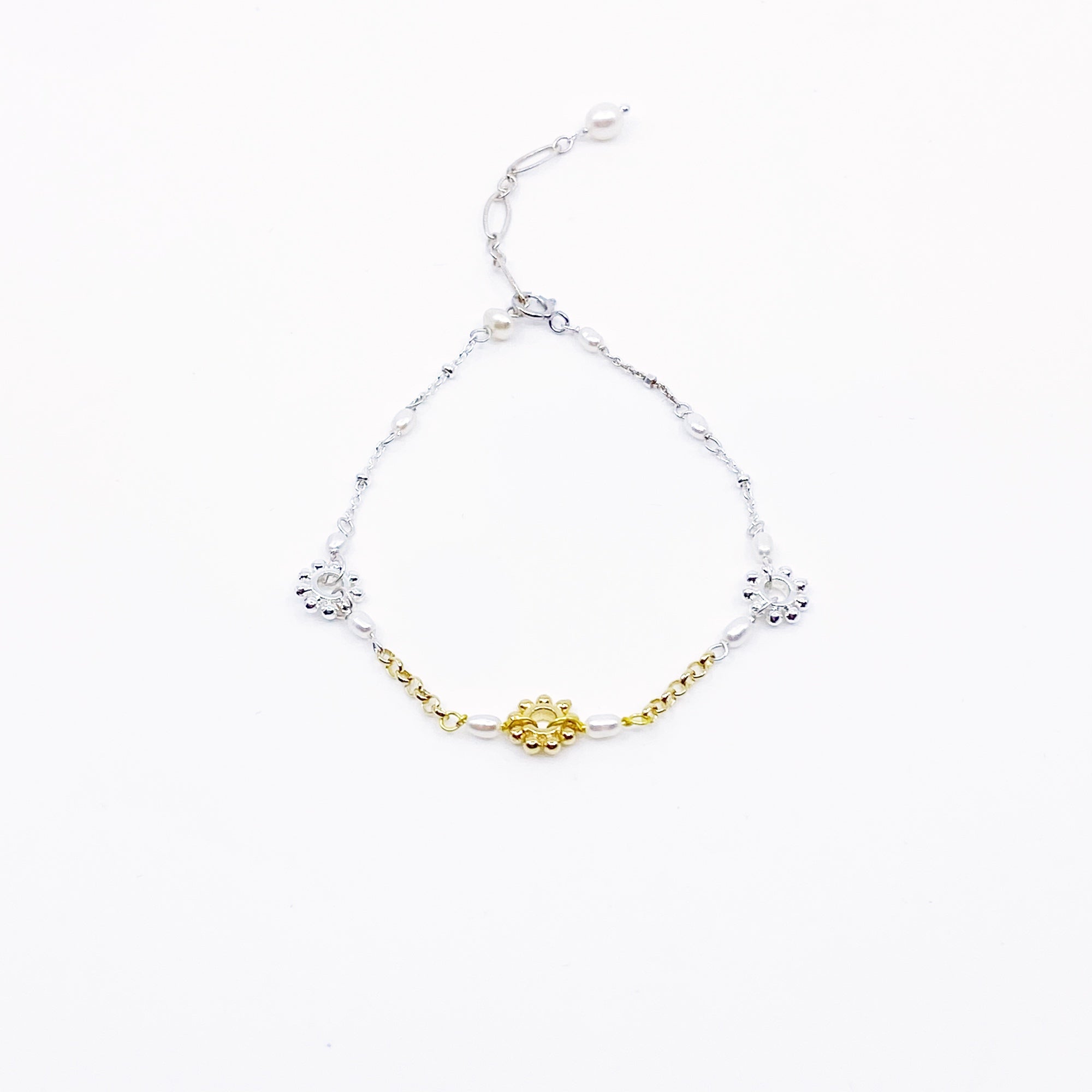 Gold and Silver Pearl Bracelet - Yun Boutique