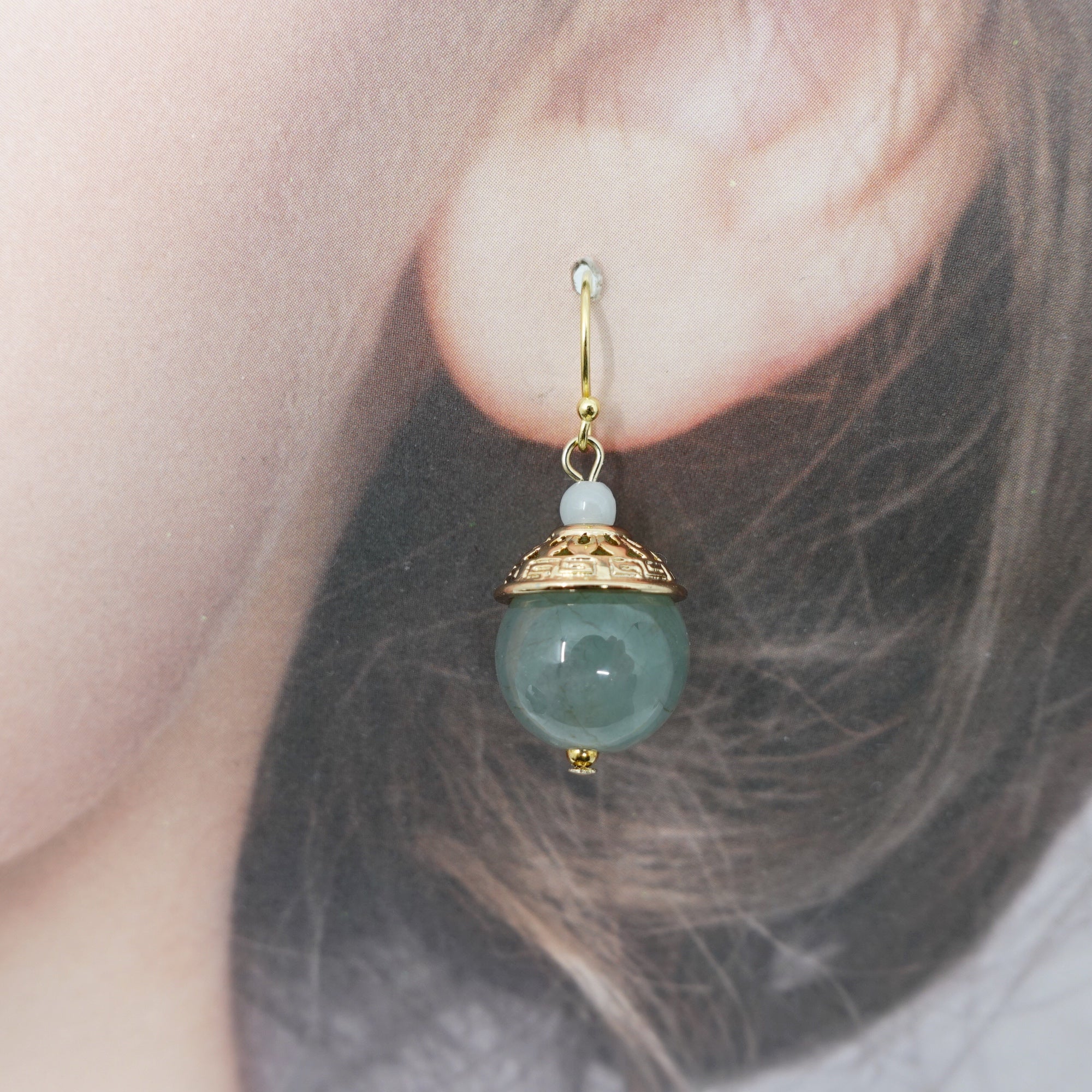 Gold Green Jadeite Earrings - Yun Boutique