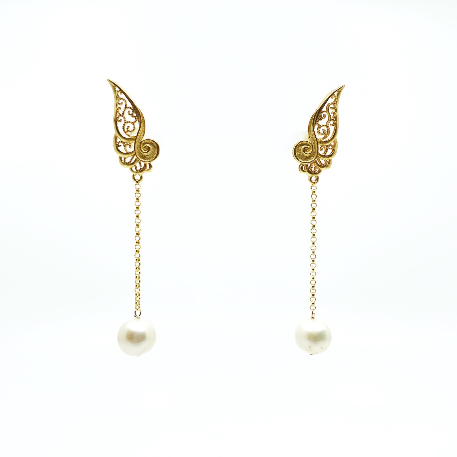 Filigree Angel Wings Pearl Studs - Yun Boutique