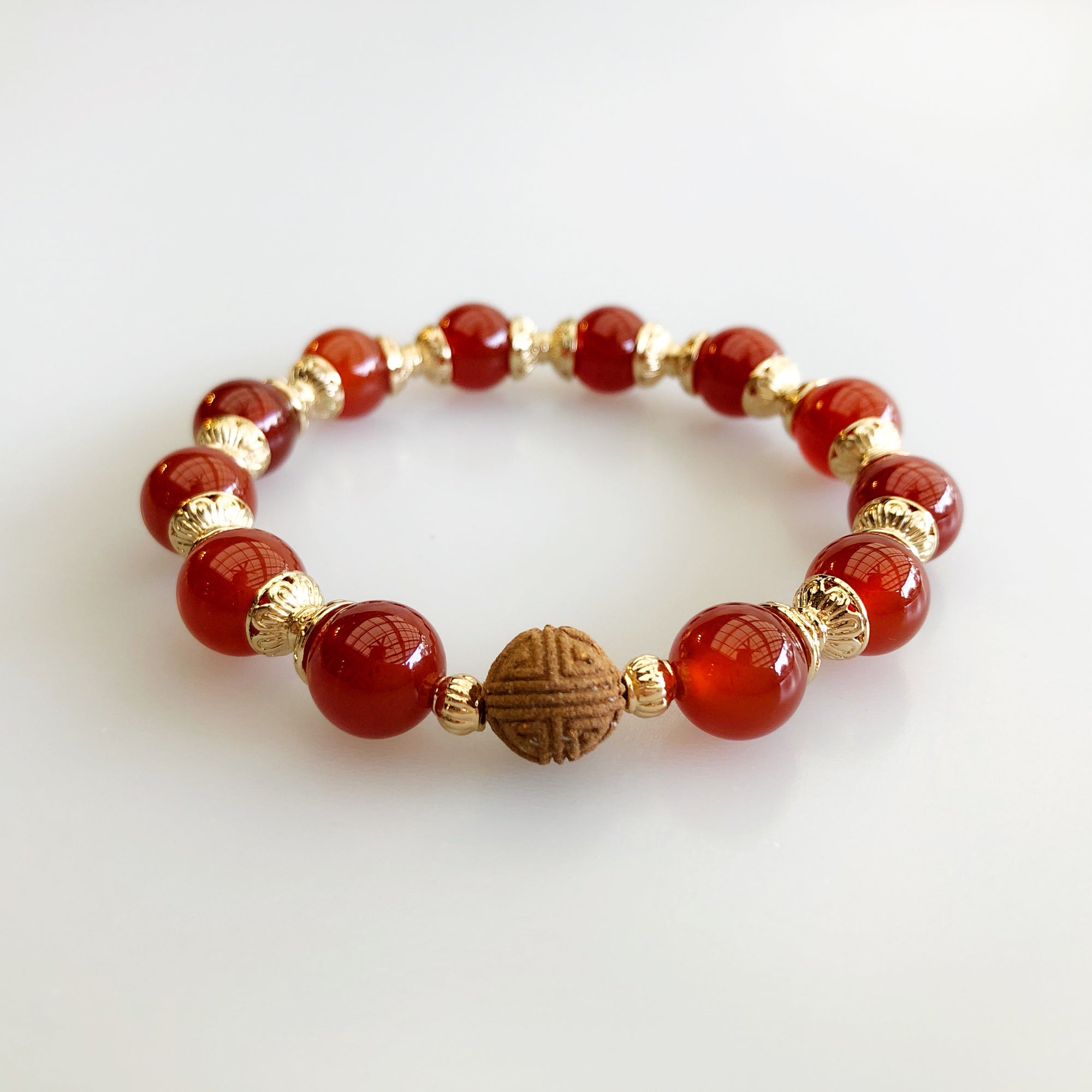 Vintage Style 10mm Carnelian Herbal Bracelet