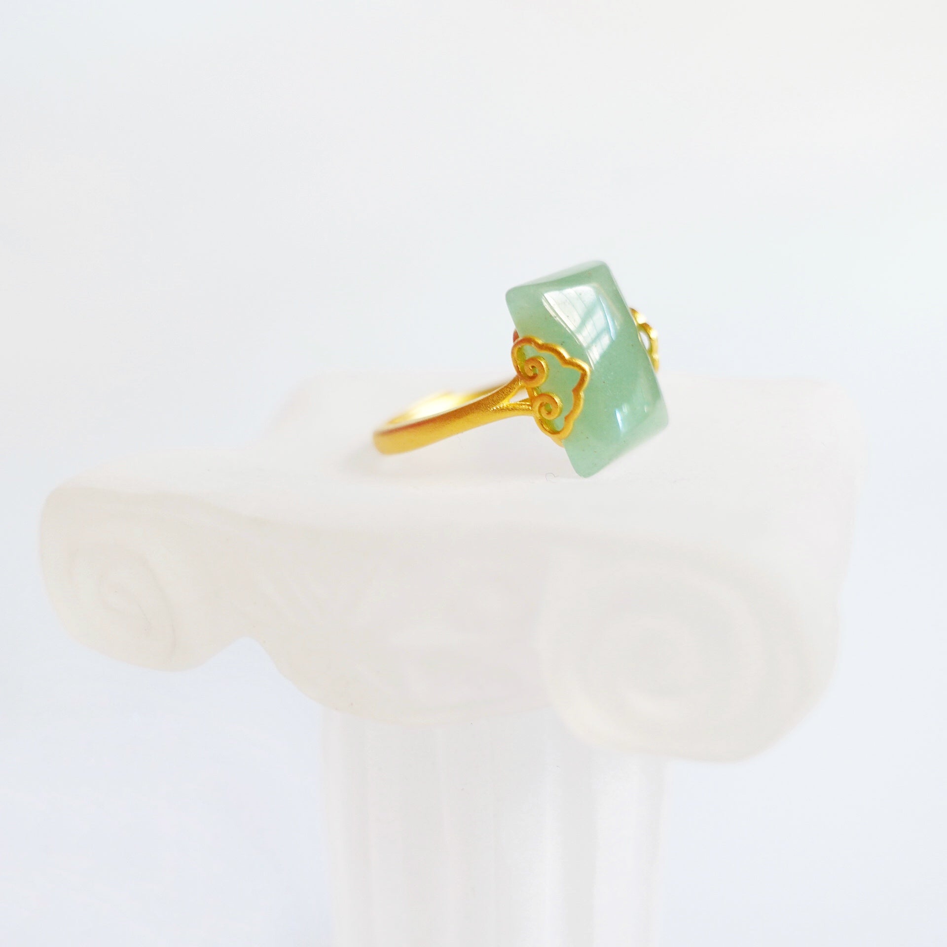 Gold Rectangle Green Aventurine Ring - Yun Boutique