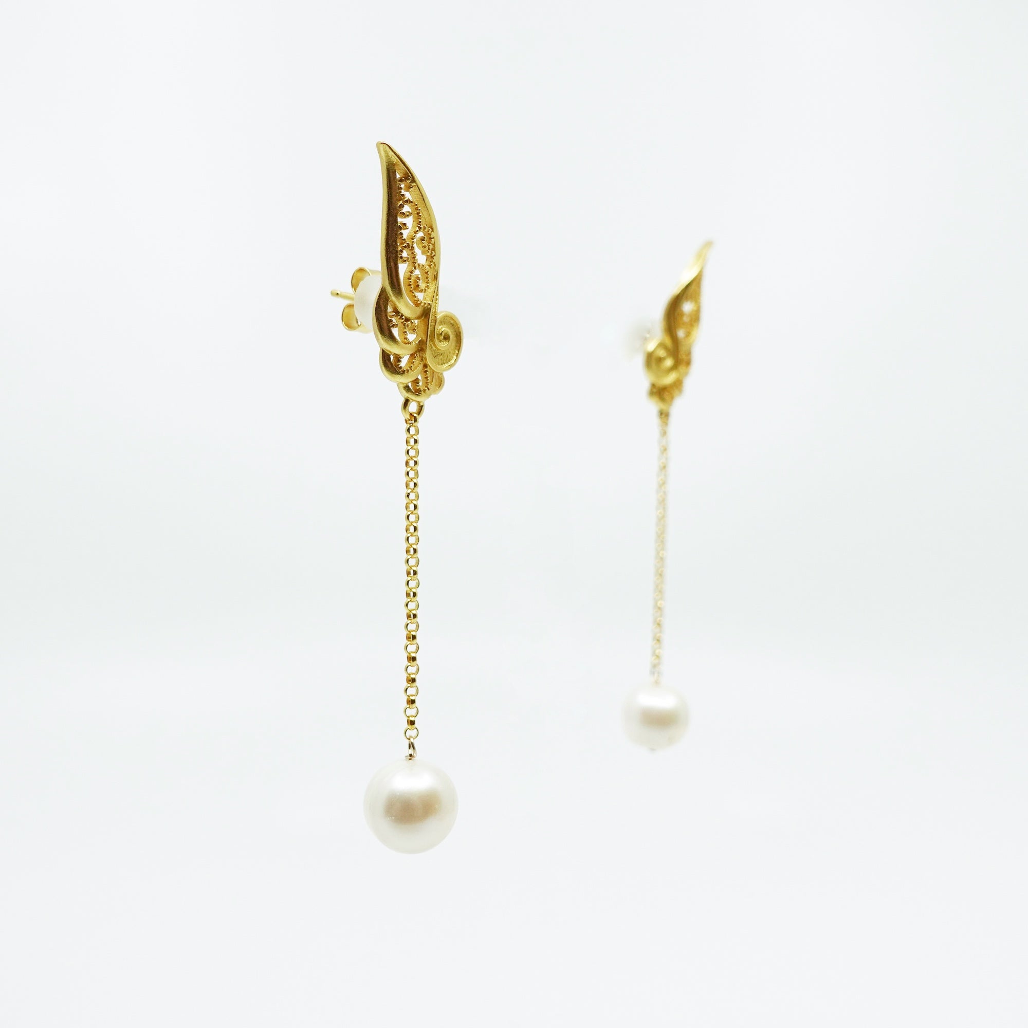 Filigree Angel Wings Pearl Studs - Yun Boutique