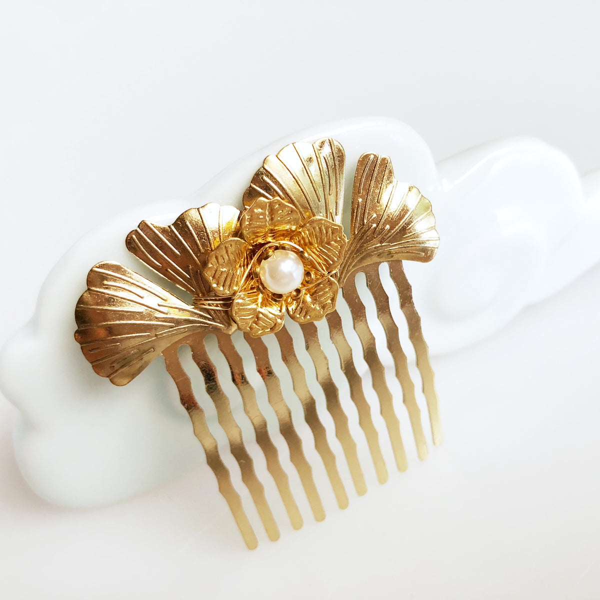 Gold Ginkgo Hair Comb - Yun Boutique