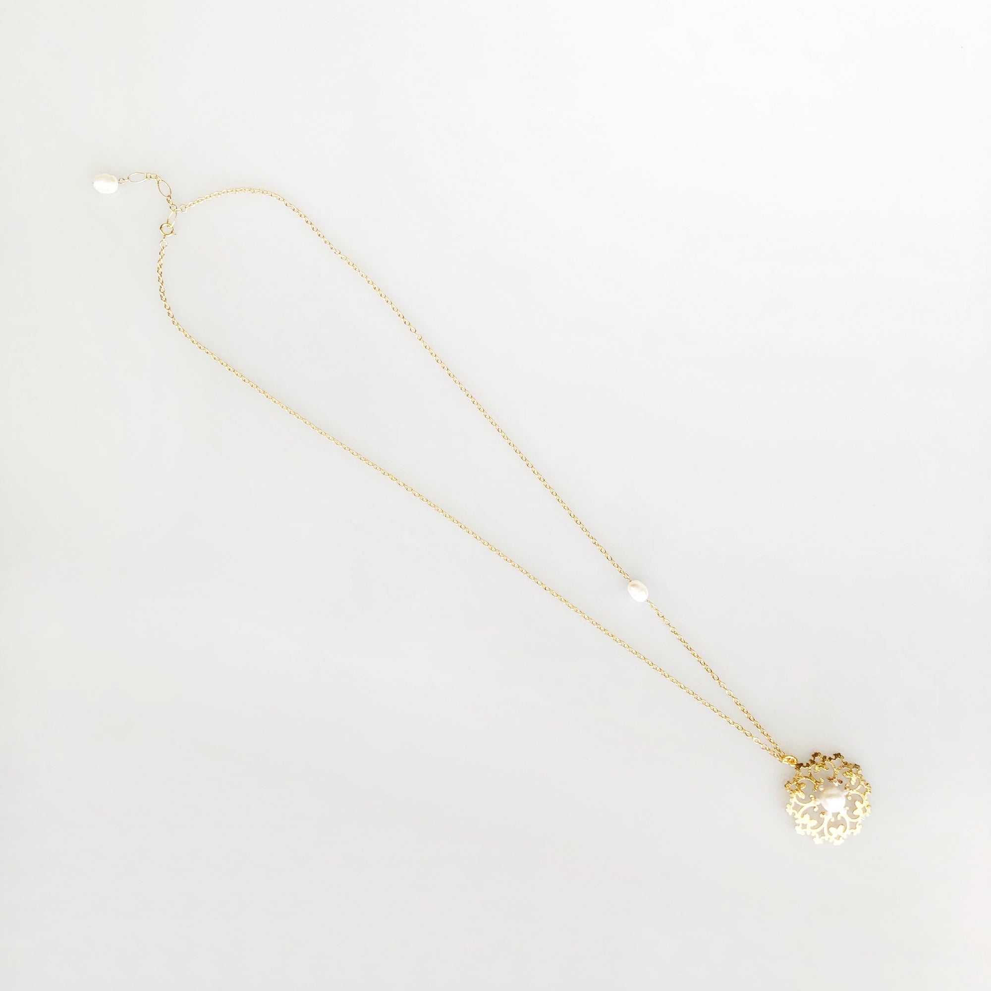 Gold Butterfly Necklace - Yun Boutique