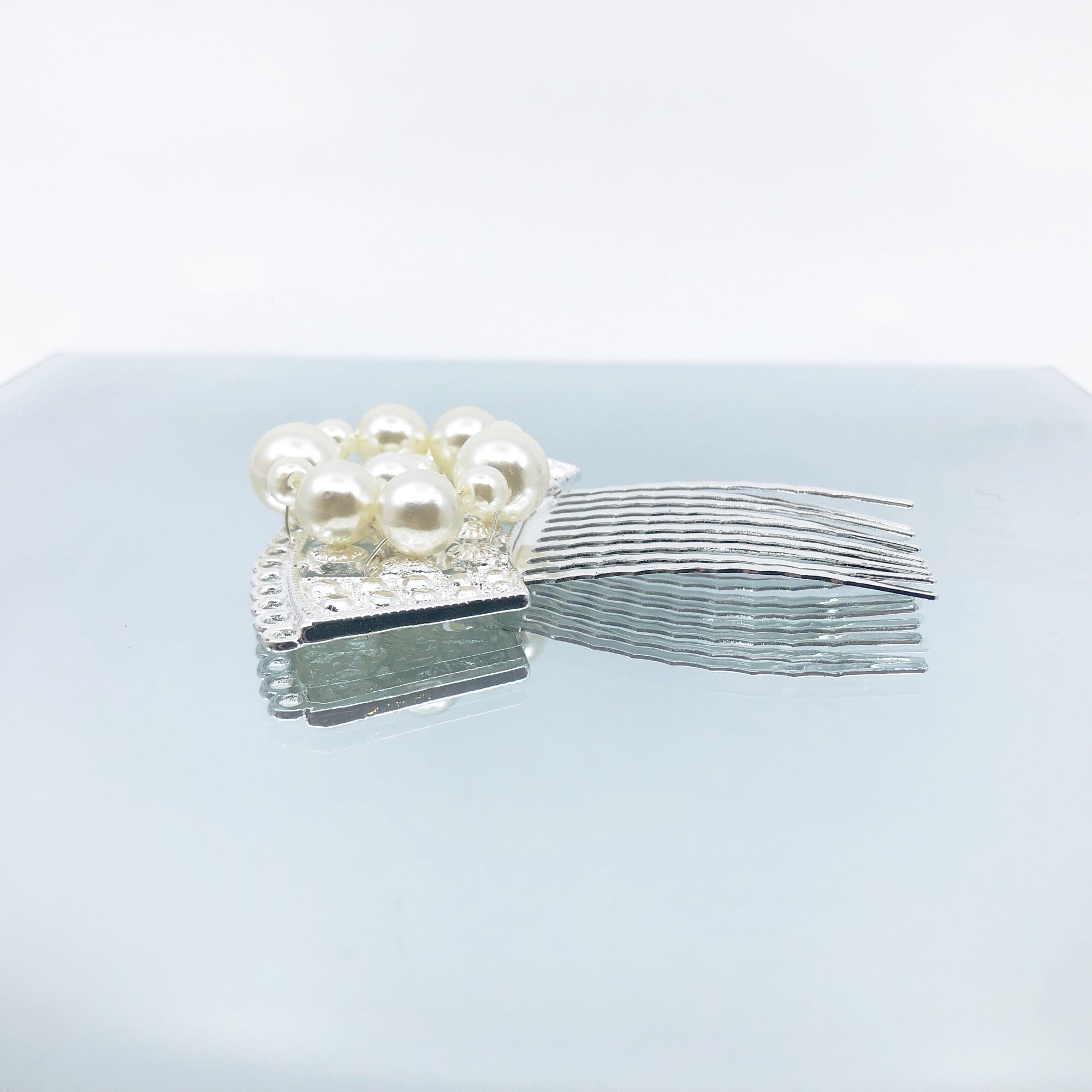 Silver Fan Hair Comb with Pearls - Yun Boutique