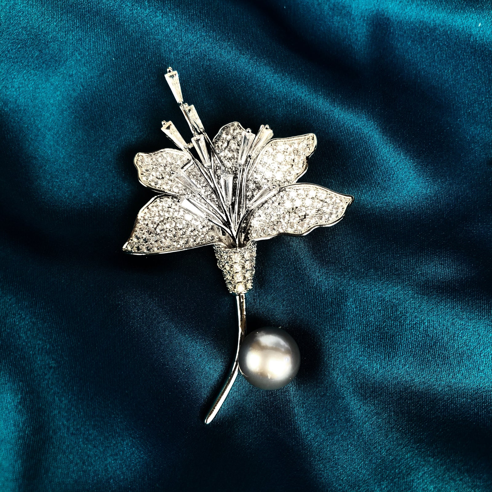 Silver Plated Lily Zircon Brooch Pendant