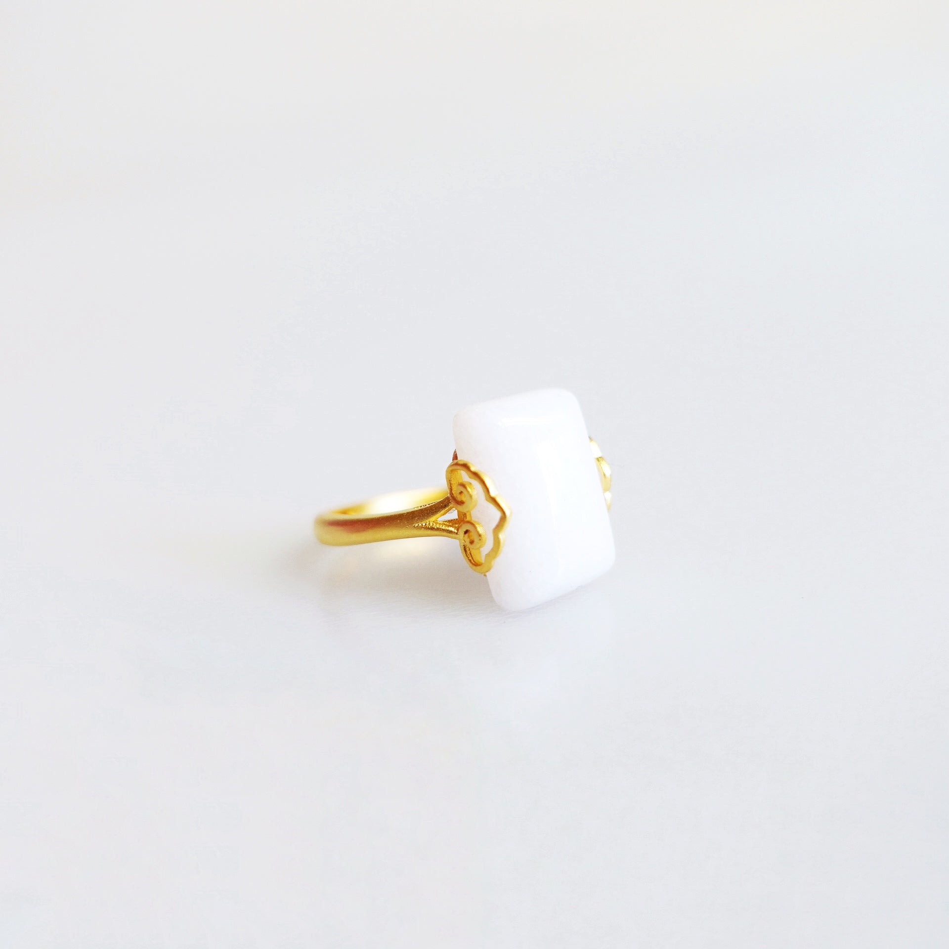 Handmade Ring, Gemstone ring, Crystal Ring, Gold Ring, Jade Ring, Quartz Ring, Rectangle Ring, Cocktail Ring, Gem Rings, Gemstone rings for women, Boutique Ring, Asian Ring, Women's gold rings, Sterling Silver Ring, Yun Boutique Ring