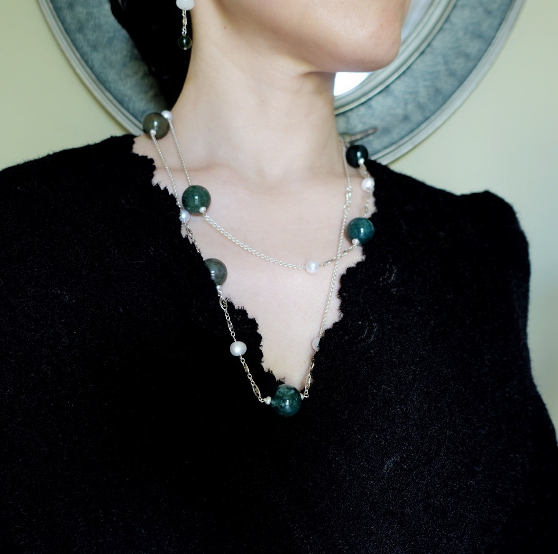 Yun Boutique The Nine Green Phantom Long Necklace