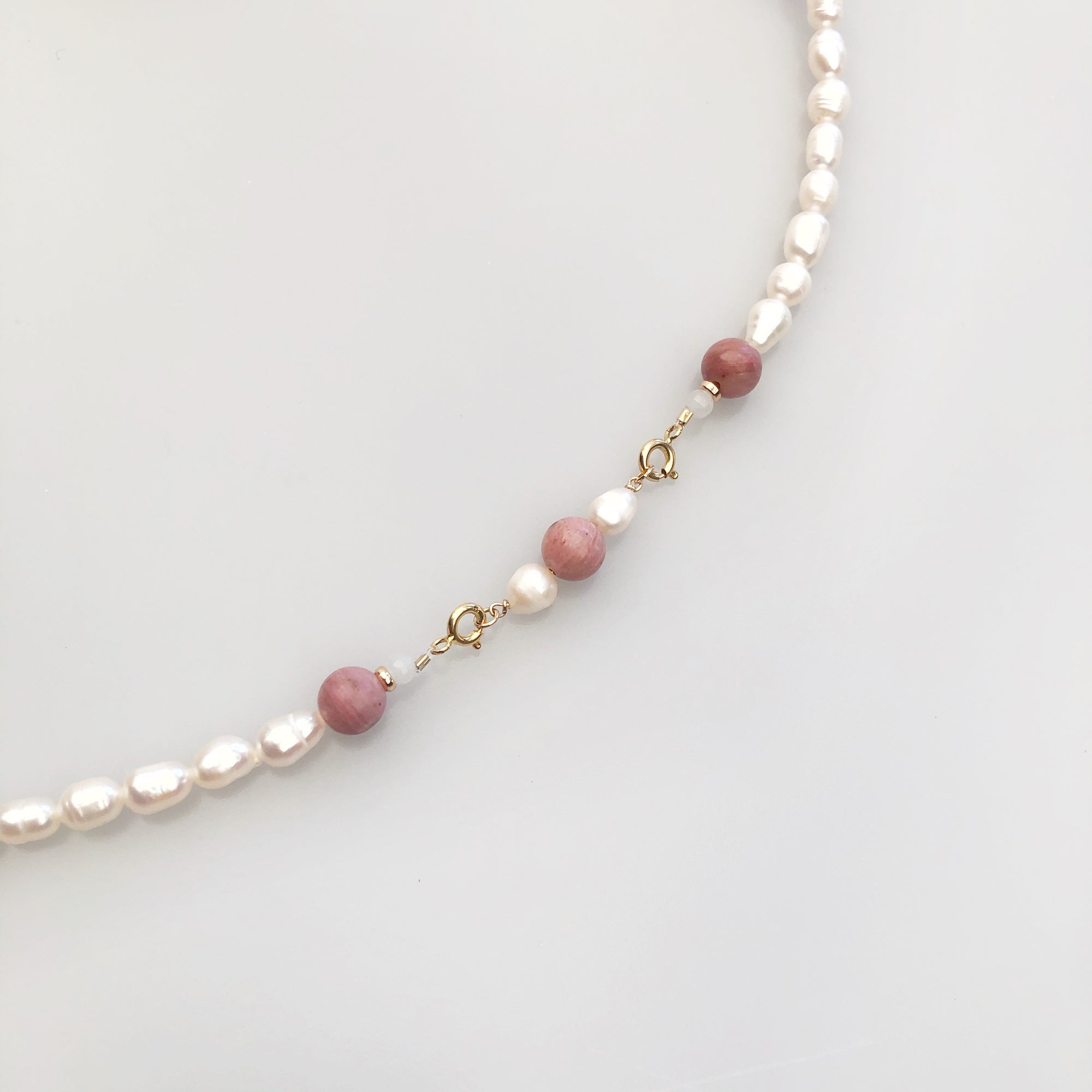 Multi-style Baroque Pearl Lariat Necklace Set with Red Tassels - Yun Boutique