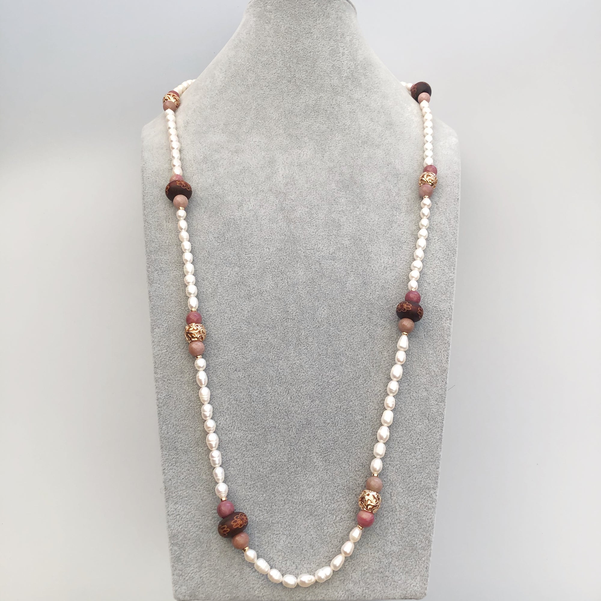 Return to Origin Beaded Wood and Pearl Necklace