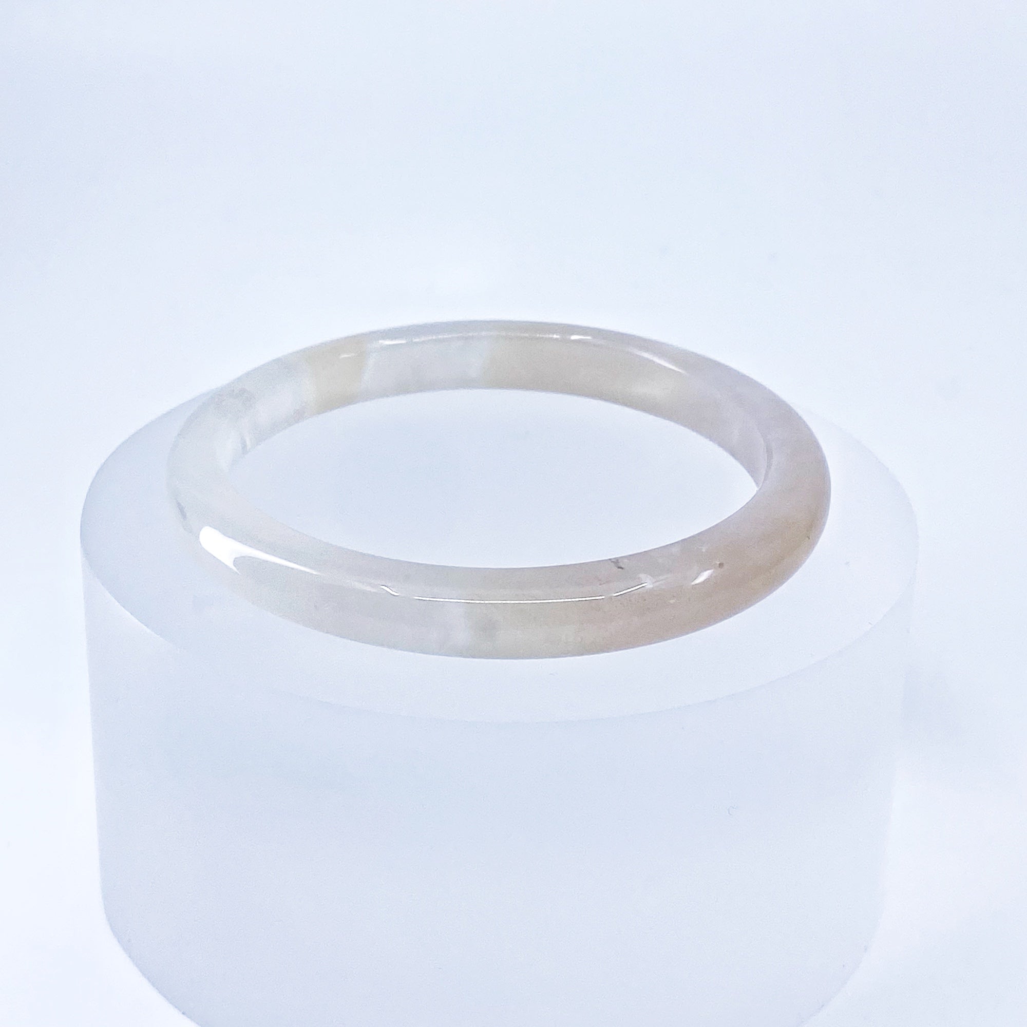 Yun Boutique Sakura Agate Stone Bangle