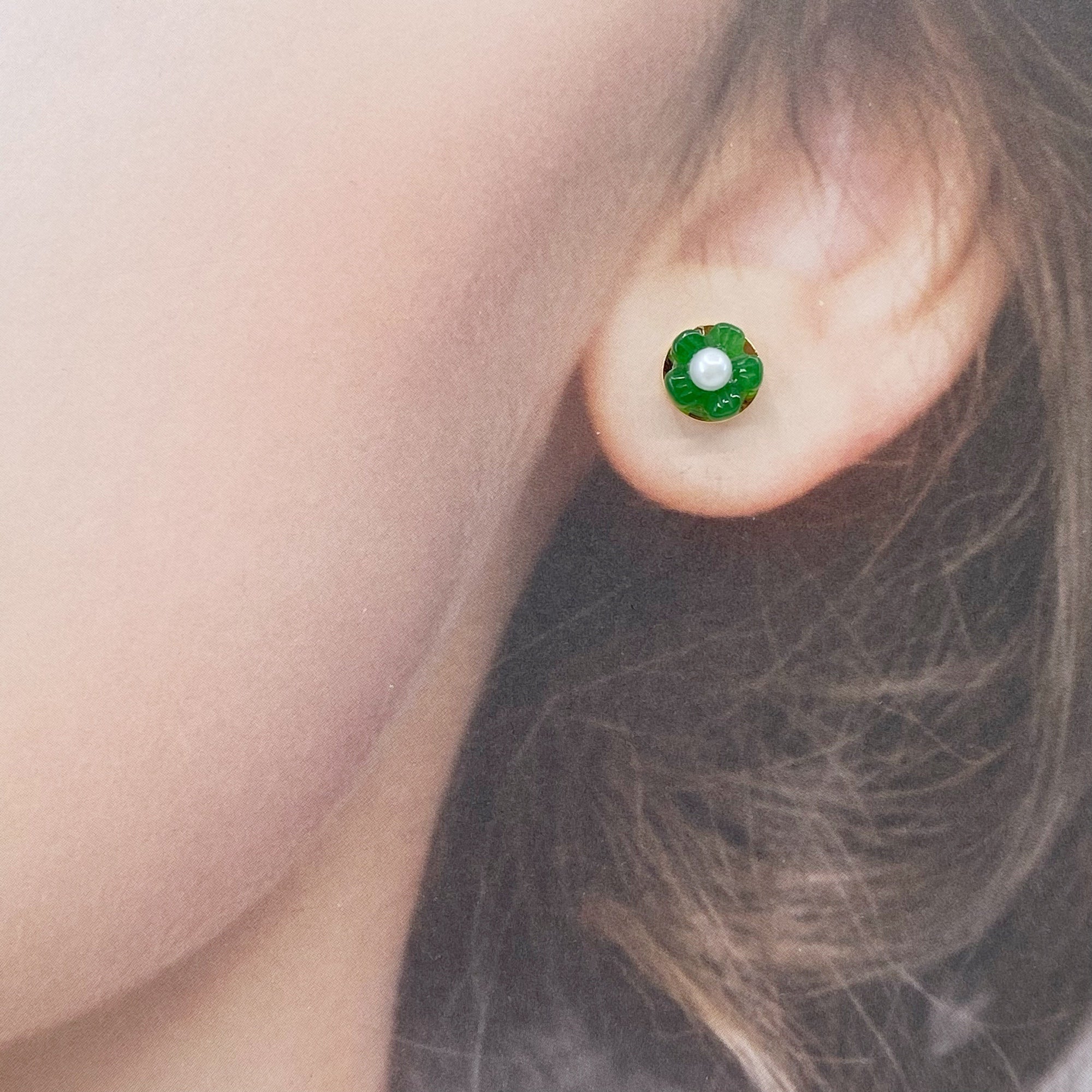 Natural Jadeite Floral Stud Earrings - Yun Boutique