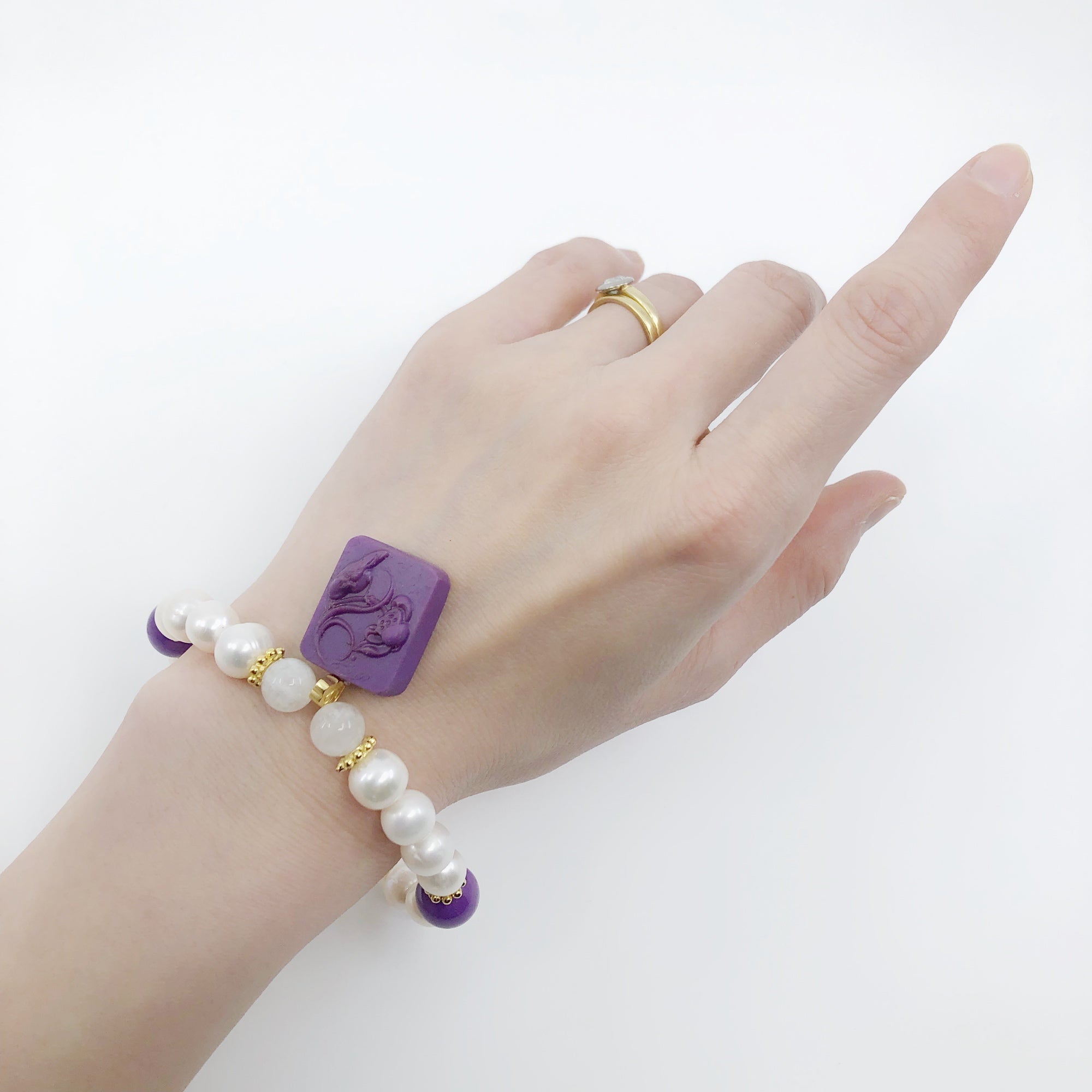 Pearl and Phosphosiderite Lotus Bracelet 17cm - Yun Boutique