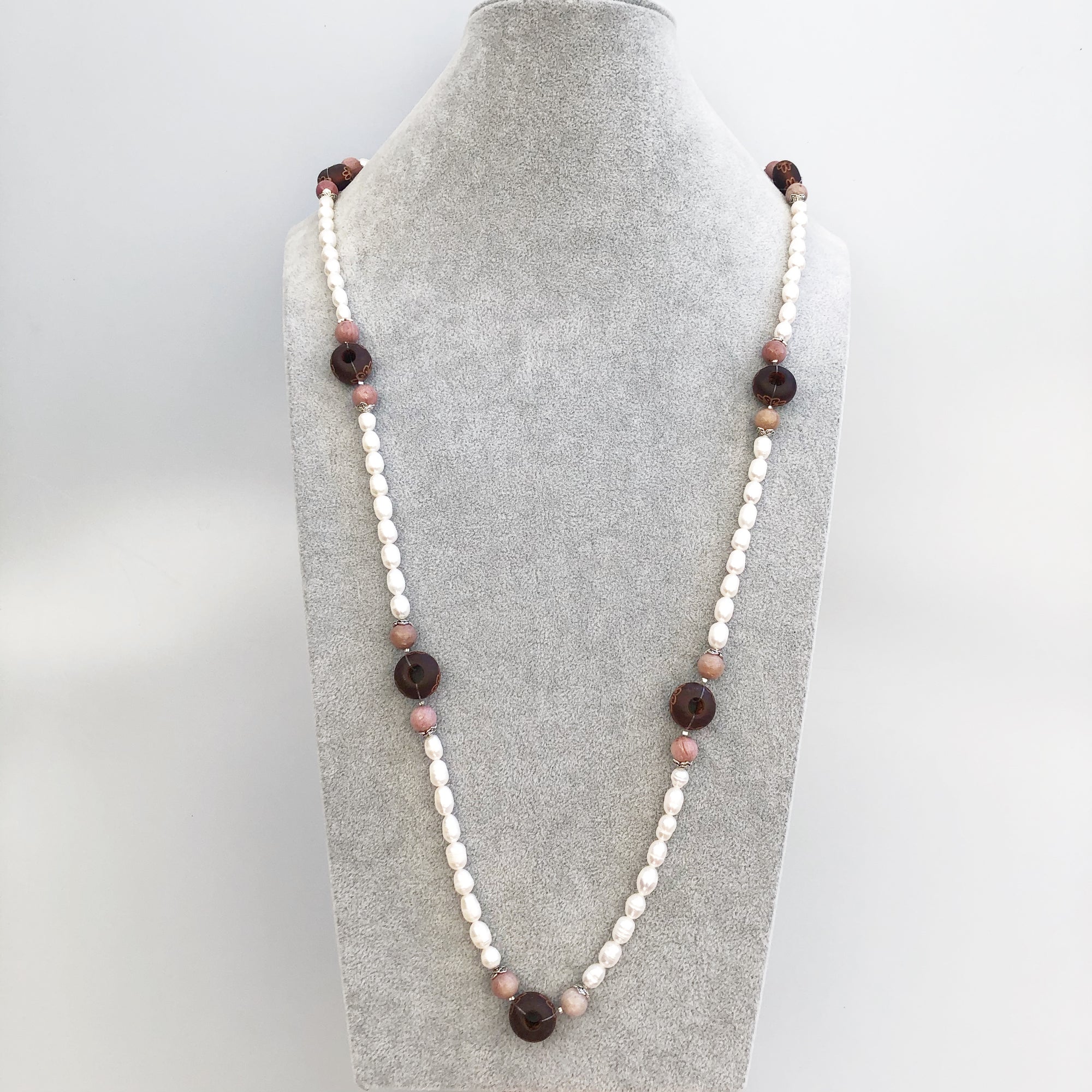 Return to Origin Beaded Wood and Pearl Necklace