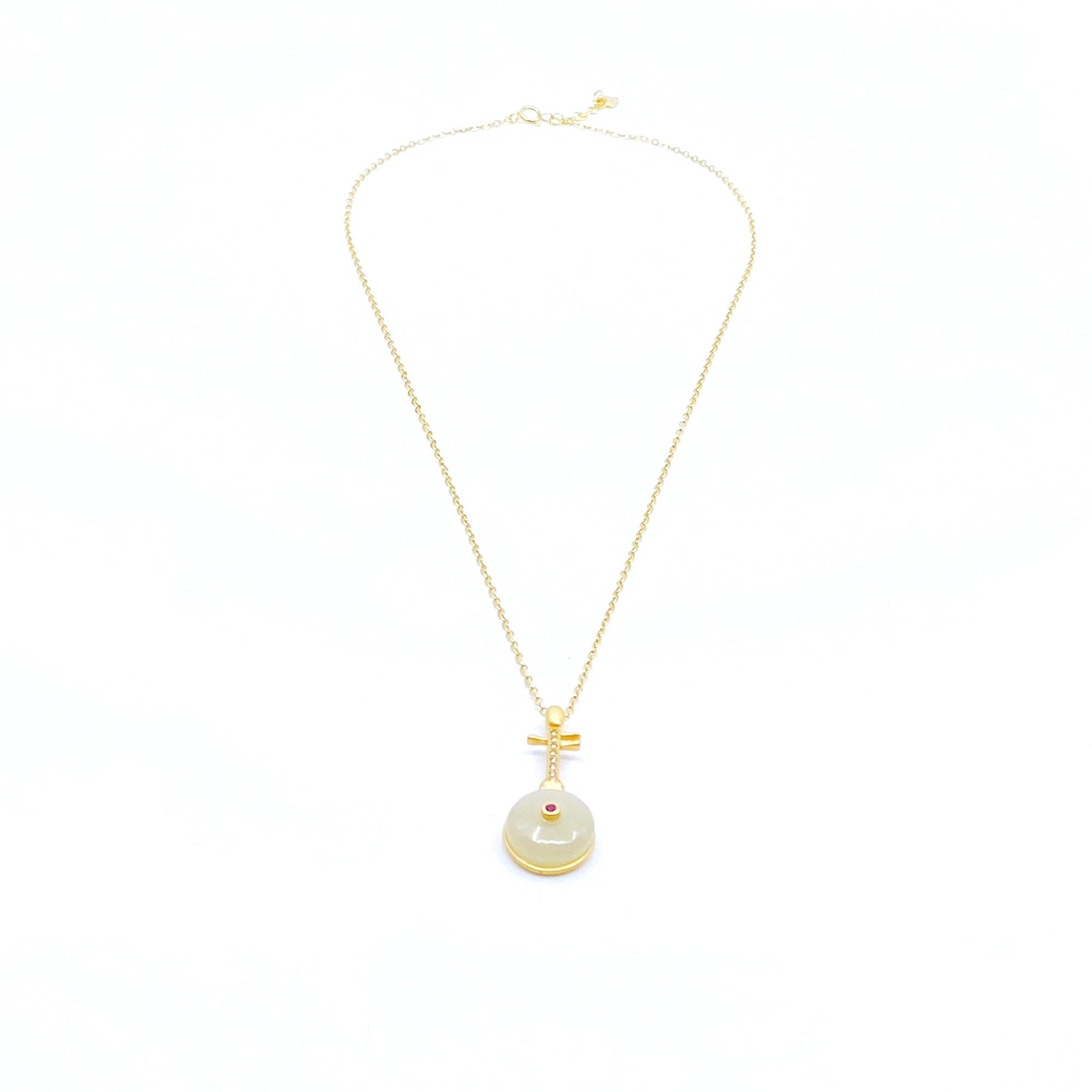 Yun Boutique Gold Pipa Hetian Jade Necklace