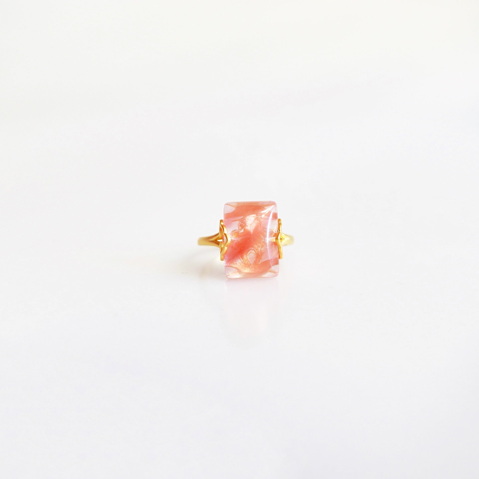 Gold Rectangle Cherry Quartz Ring - Yun Boutique