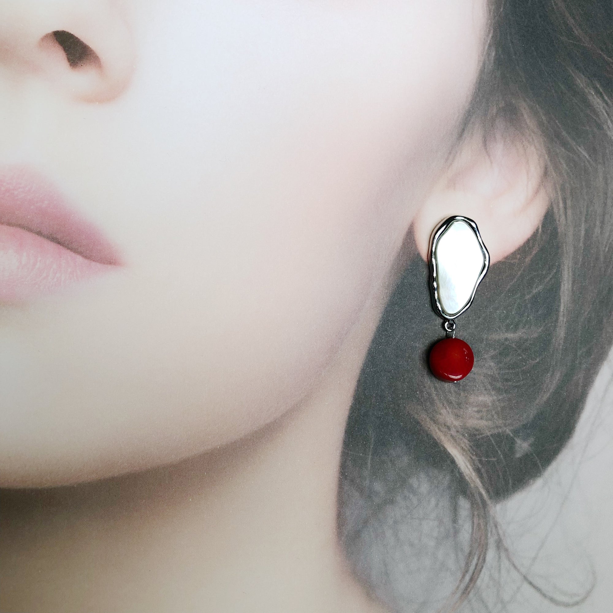 Mother Pearl and Red Coral Cluster Earrings Gold - Yun Boutique