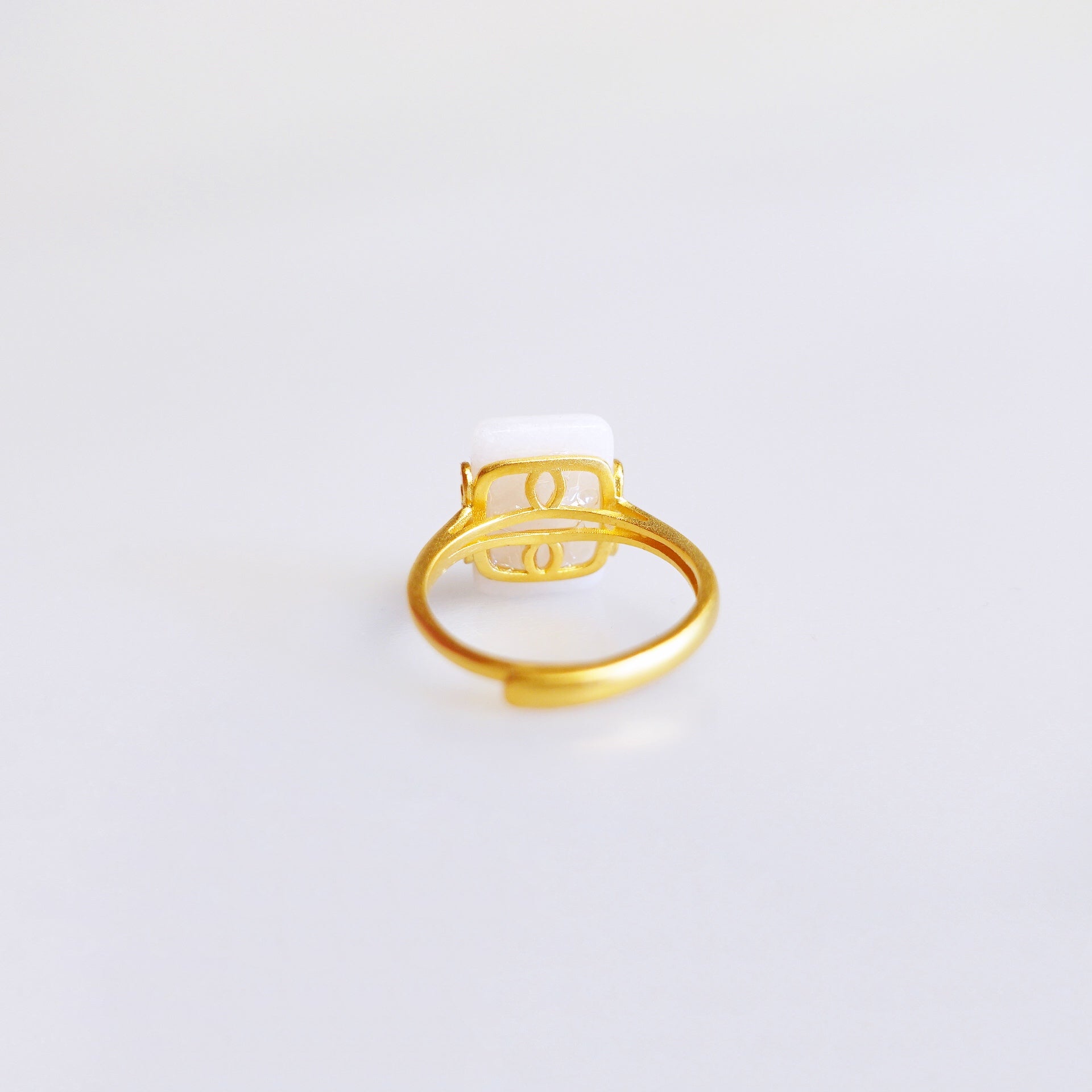 Handmade Ring, Gemstone ring, Crystal Ring, Gold Ring, Jade Ring, Quartz Ring, Rectangle Ring, Cocktail Ring, Gem Rings, Gemstone rings for women, Boutique Ring, Asian Ring, Women's gold rings, Sterling Silver Ring, Yun Boutique Ring