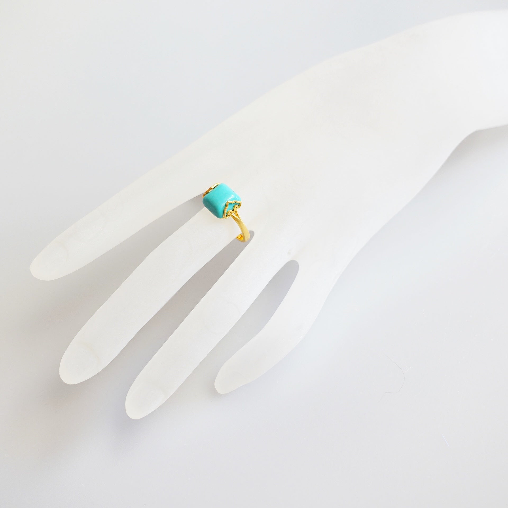 Gold Square Turquoise Ring - Yun Boutique