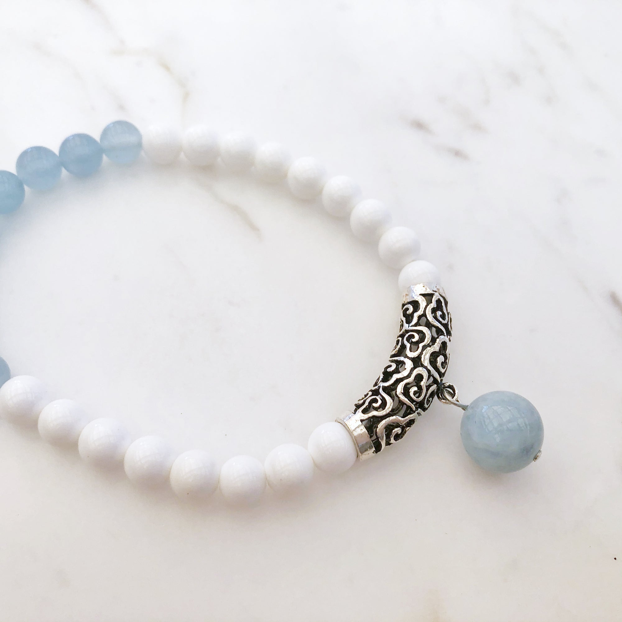 Tridacna and Aquamarine Auspicious Clouds Bracelet