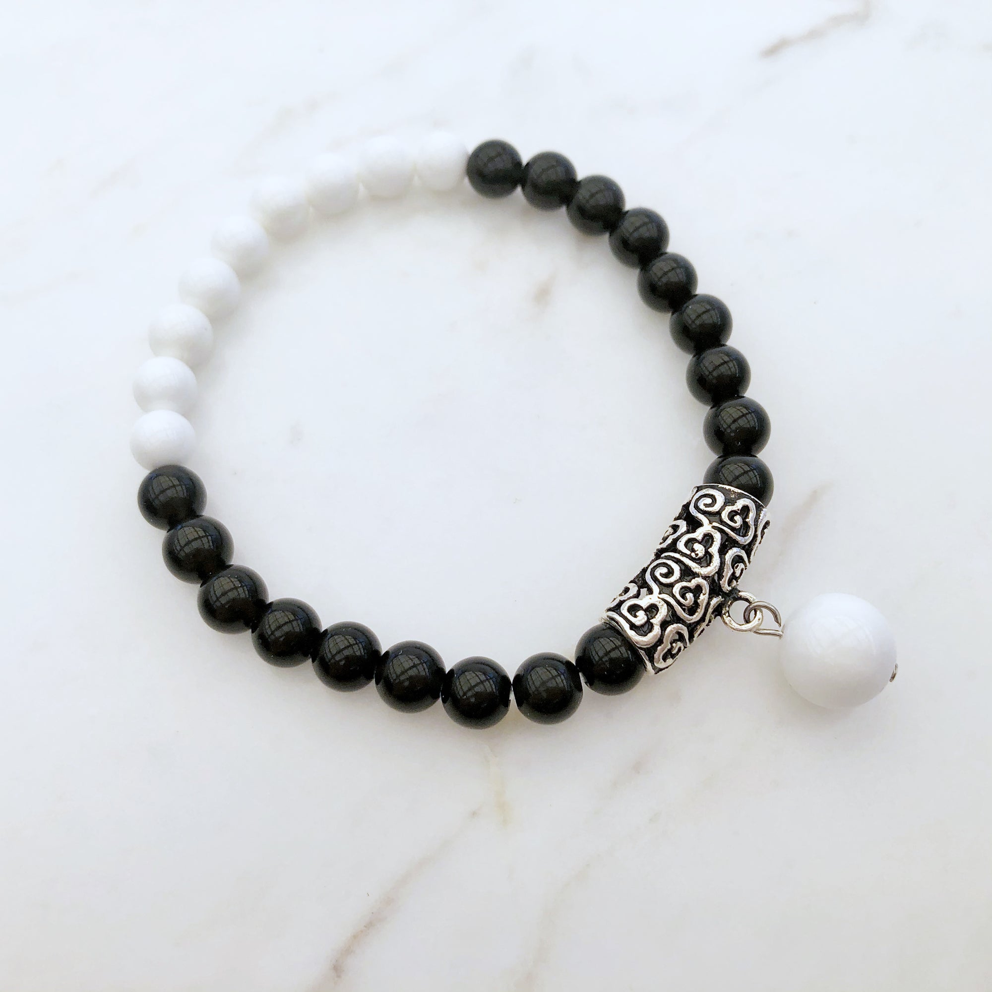 Obsidian and Tridacna Auspicious Clouds Bracelet