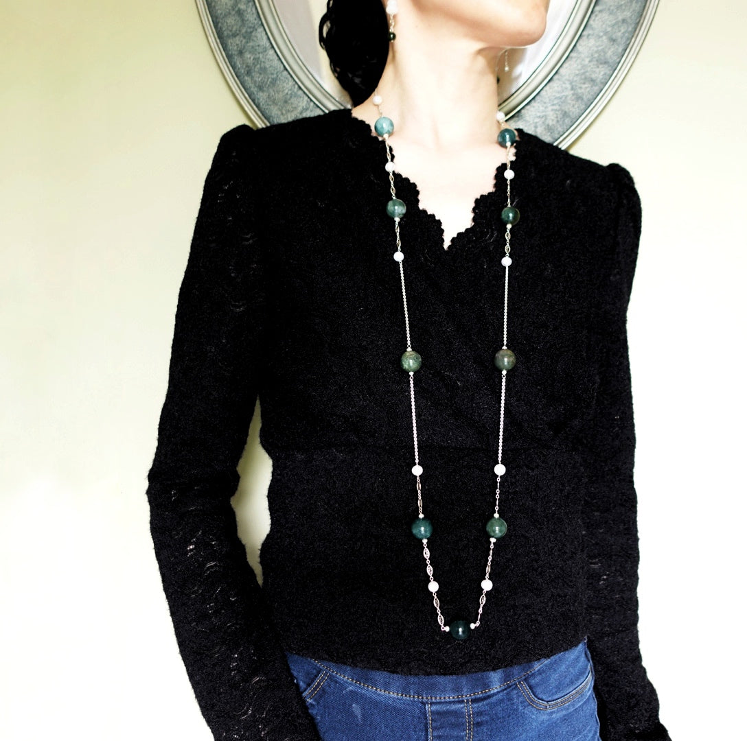 Yun Boutique The Nine Green Phantom Long Necklace