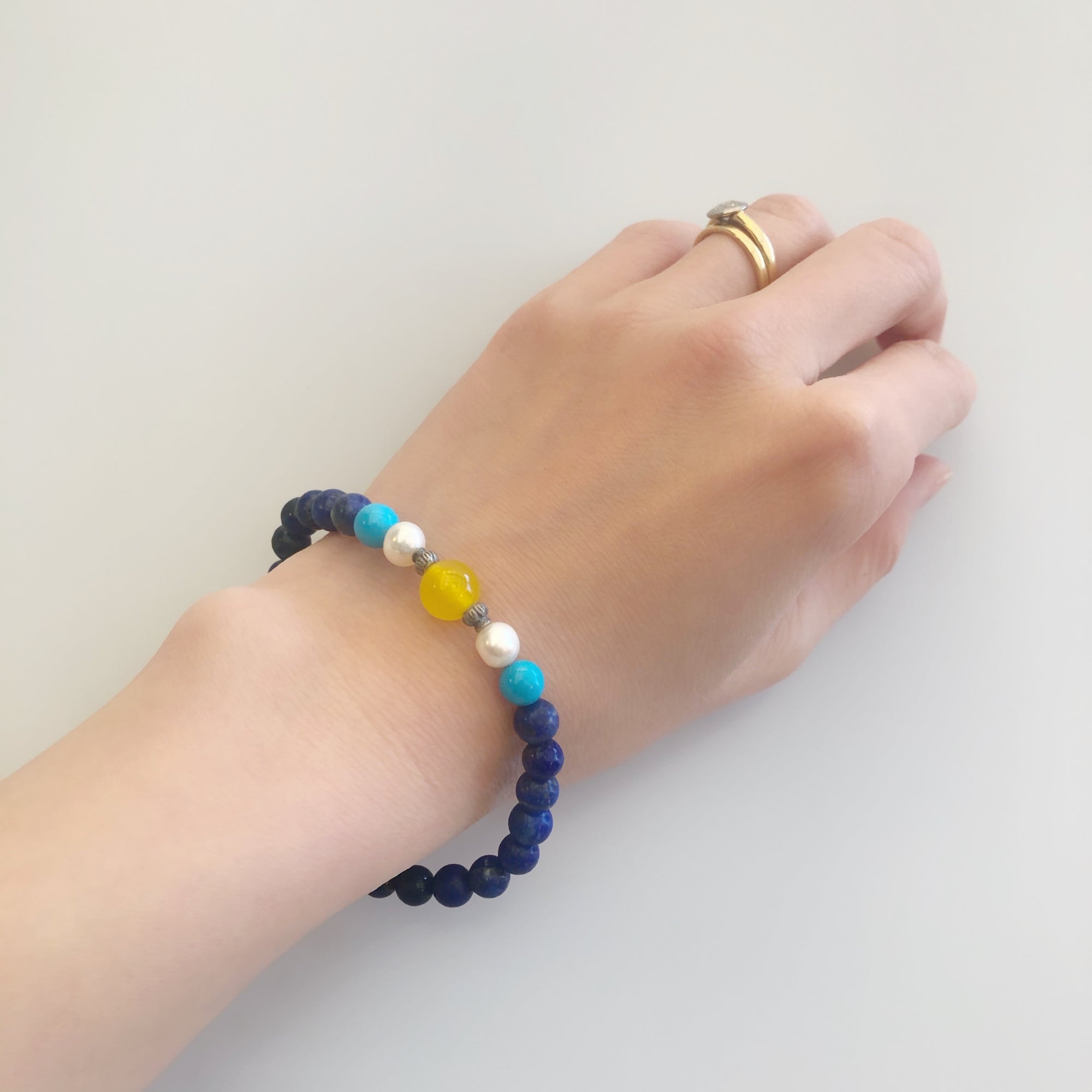 Yun Boutique Reunion Beaded Lapis Bracelet