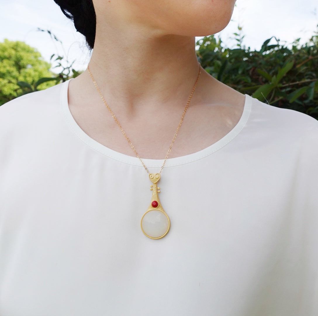 Gold Pipa White Jade Necklace - Yun Boutique