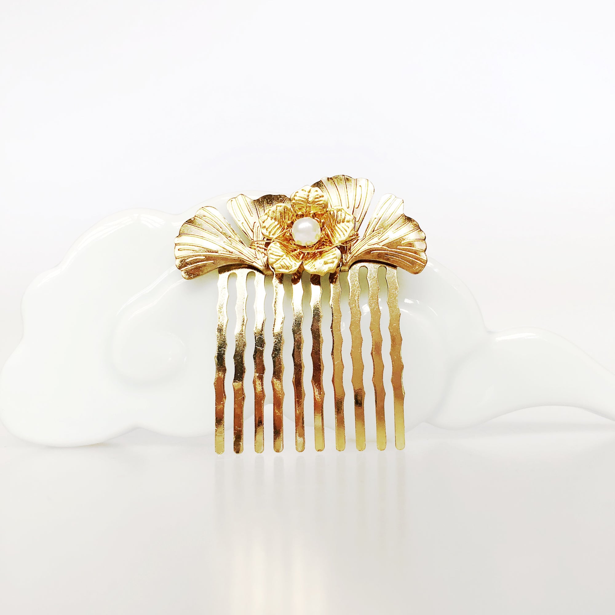 Gold Ginkgo Hair Comb - Yun Boutique