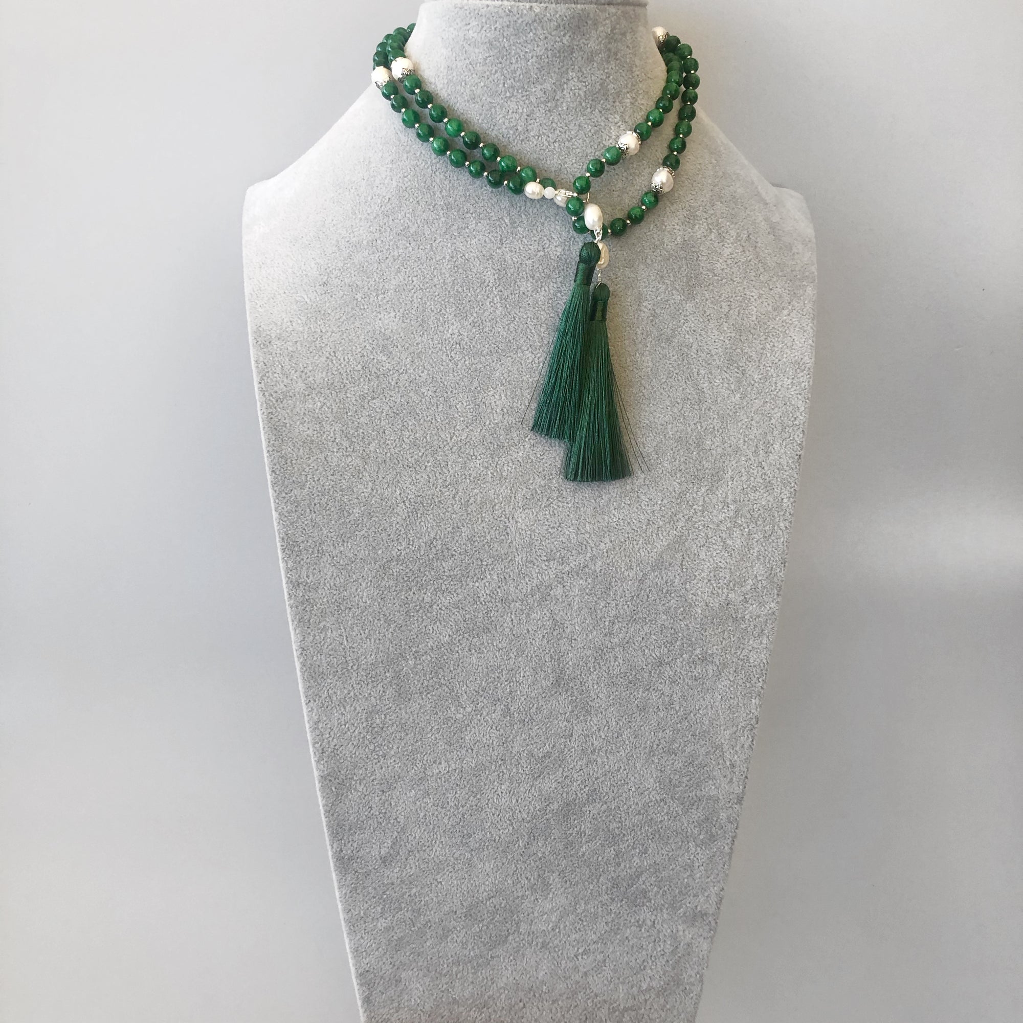 Yun Boutique Return to Origin Jadeite Lariat Green Tassel Necklace Set