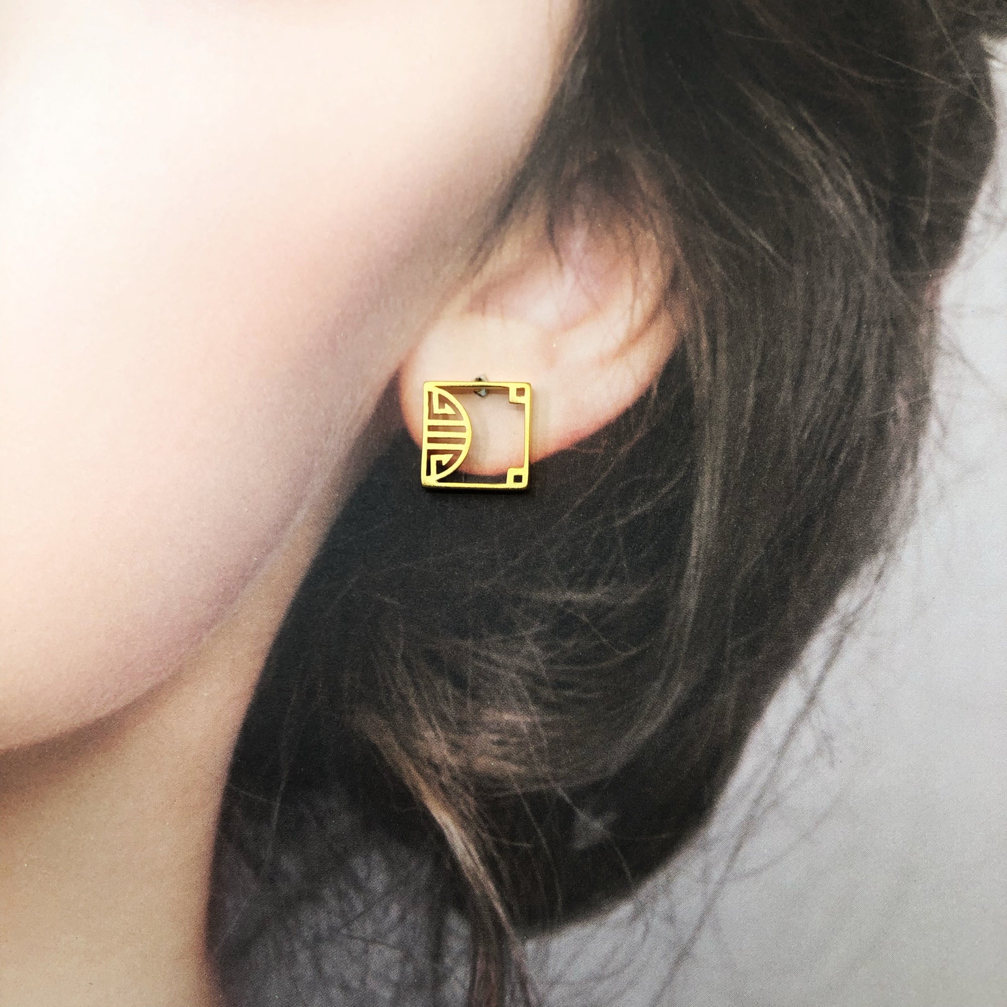 Gold Square Studs - Yun Boutique