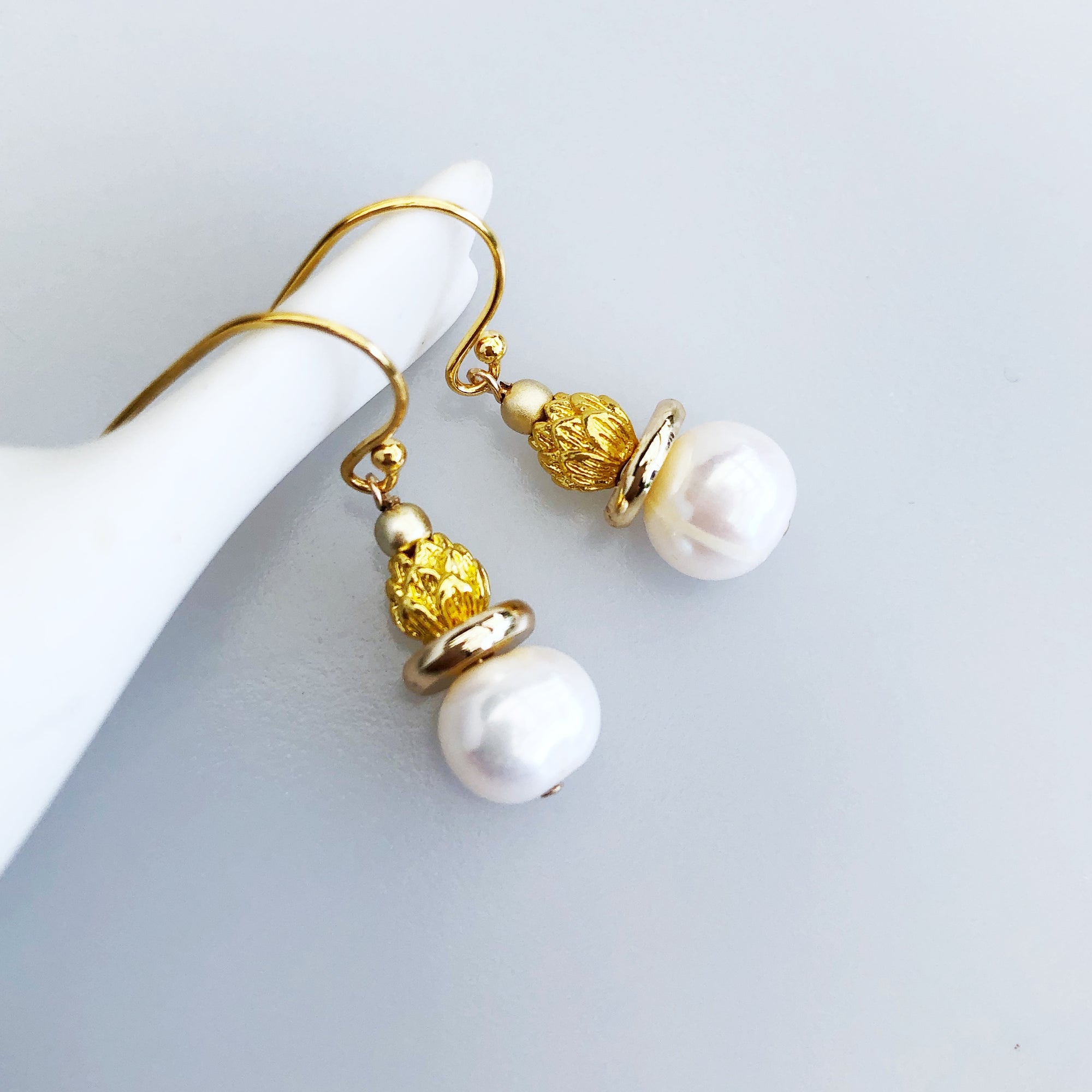 Moon Goddess Earrings - Yun Boutique