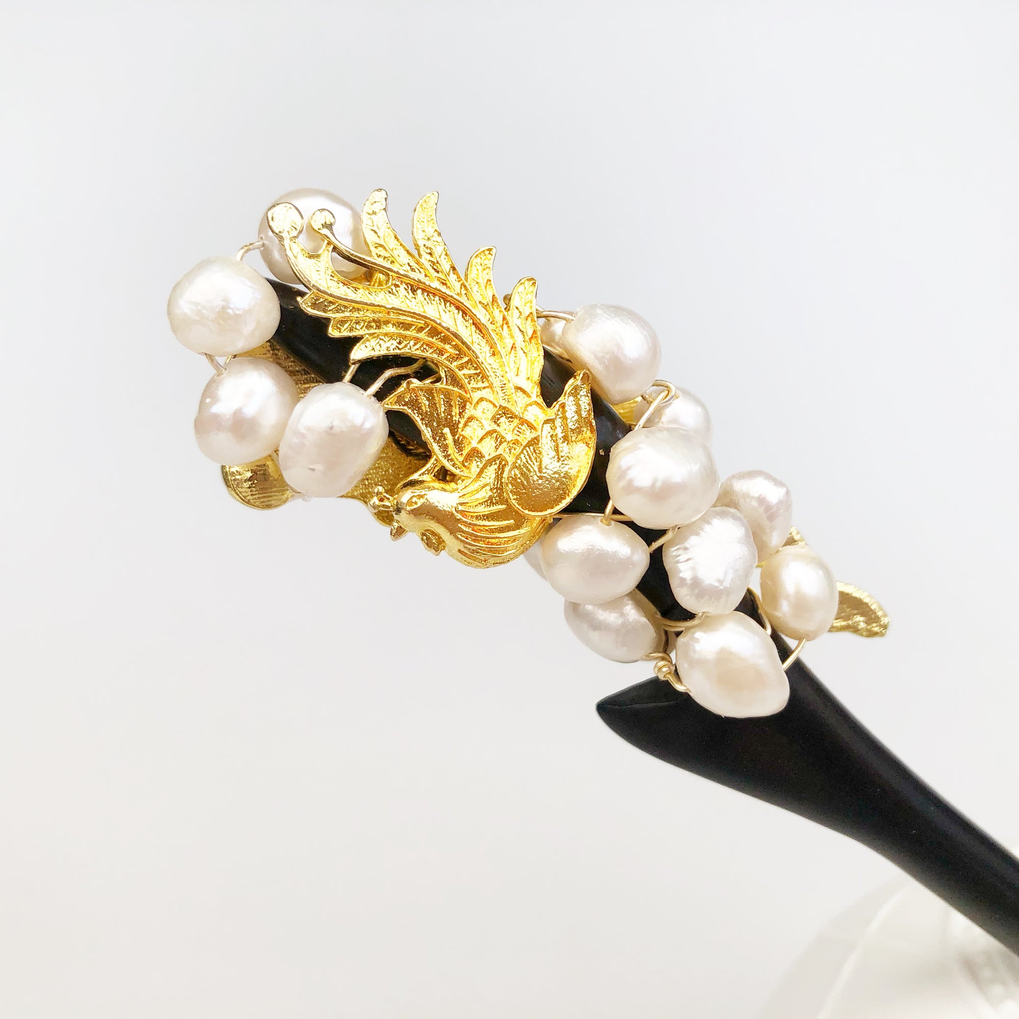 Auspicious Baroque Pearl Wood Hair Stick - Yun Boutique