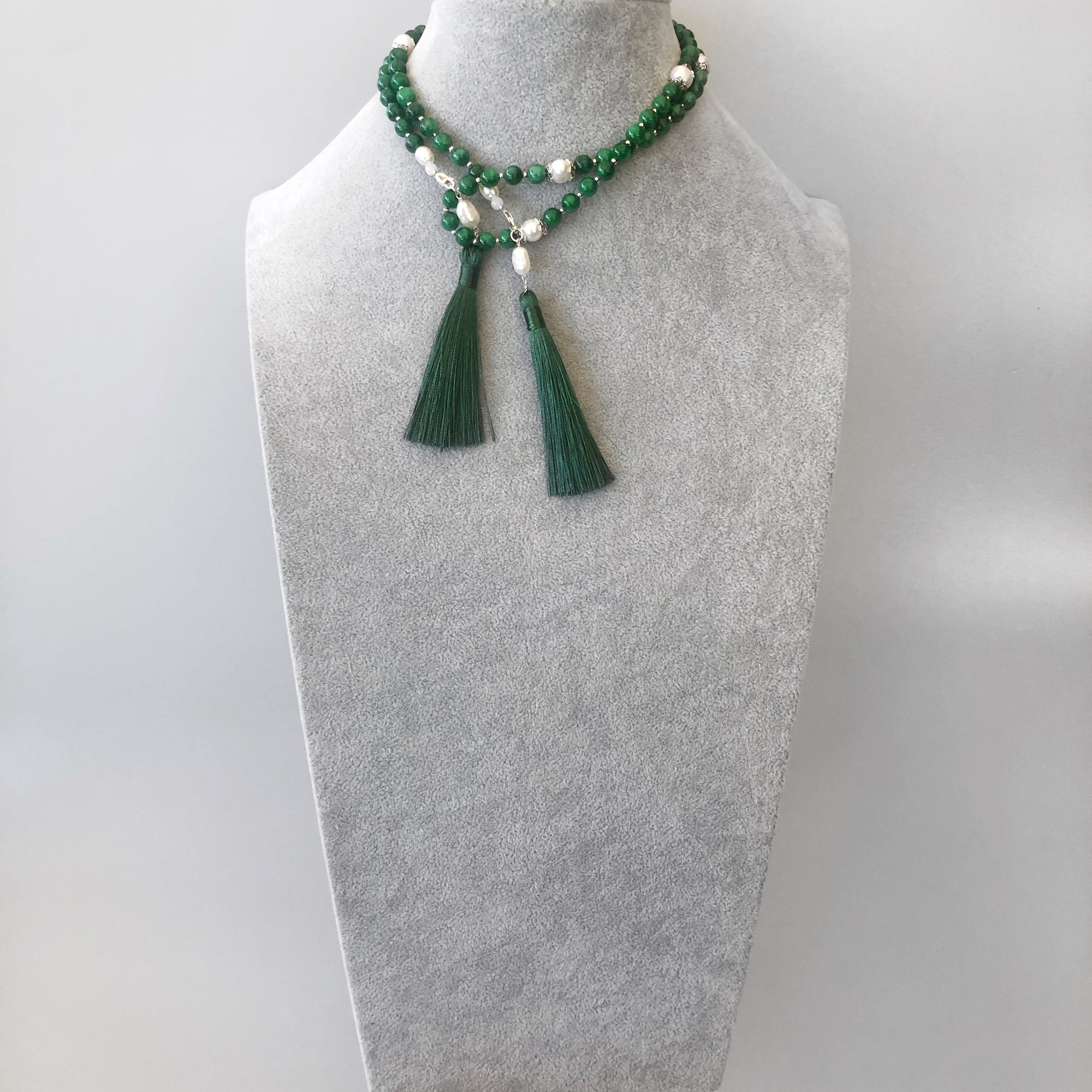 Yun Boutique Return to Origin Jadeite Lariat Green Tassel Necklace Set