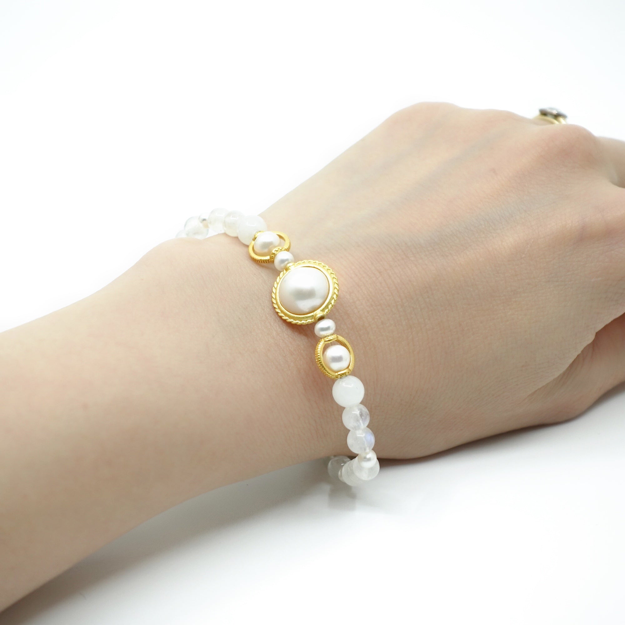 Udumbara Flower Bracelet - Yun Boutique