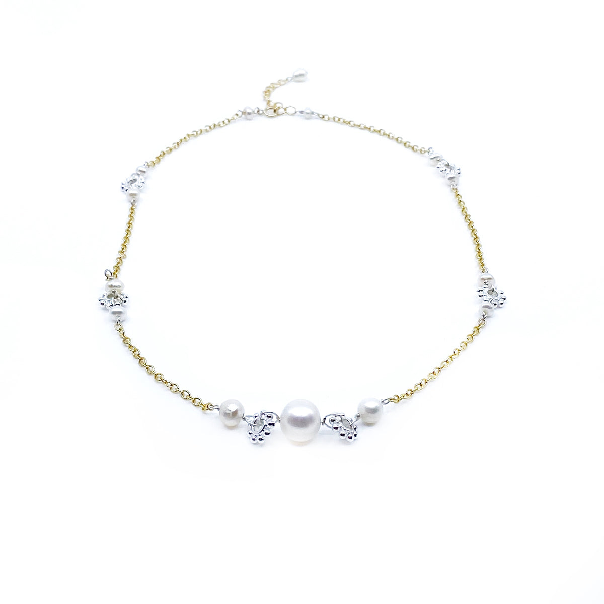 Gold and Silver Pearl Necklace - Yun Boutique