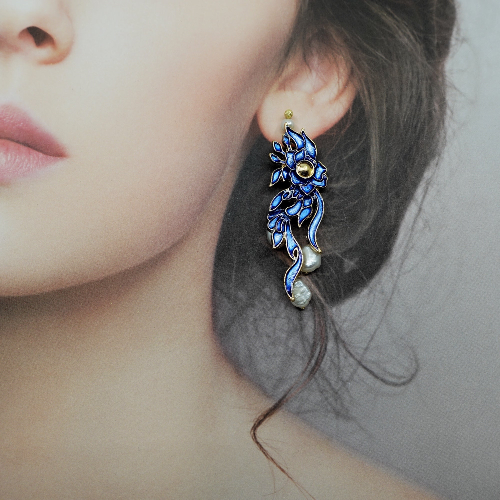 Imitate Kingfisher Enamel Statement Earrings - Yun Boutique