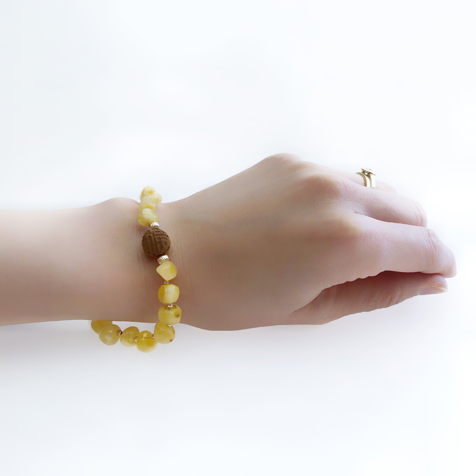 Irregular Amber Herbal Bracelet