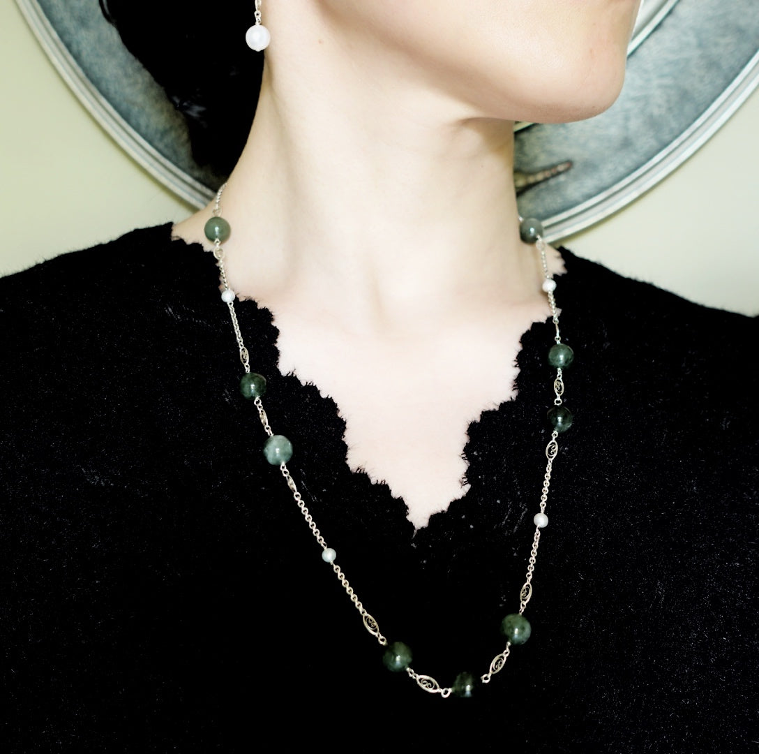 Yun Boutique The Nine Green Phantom Long Necklace