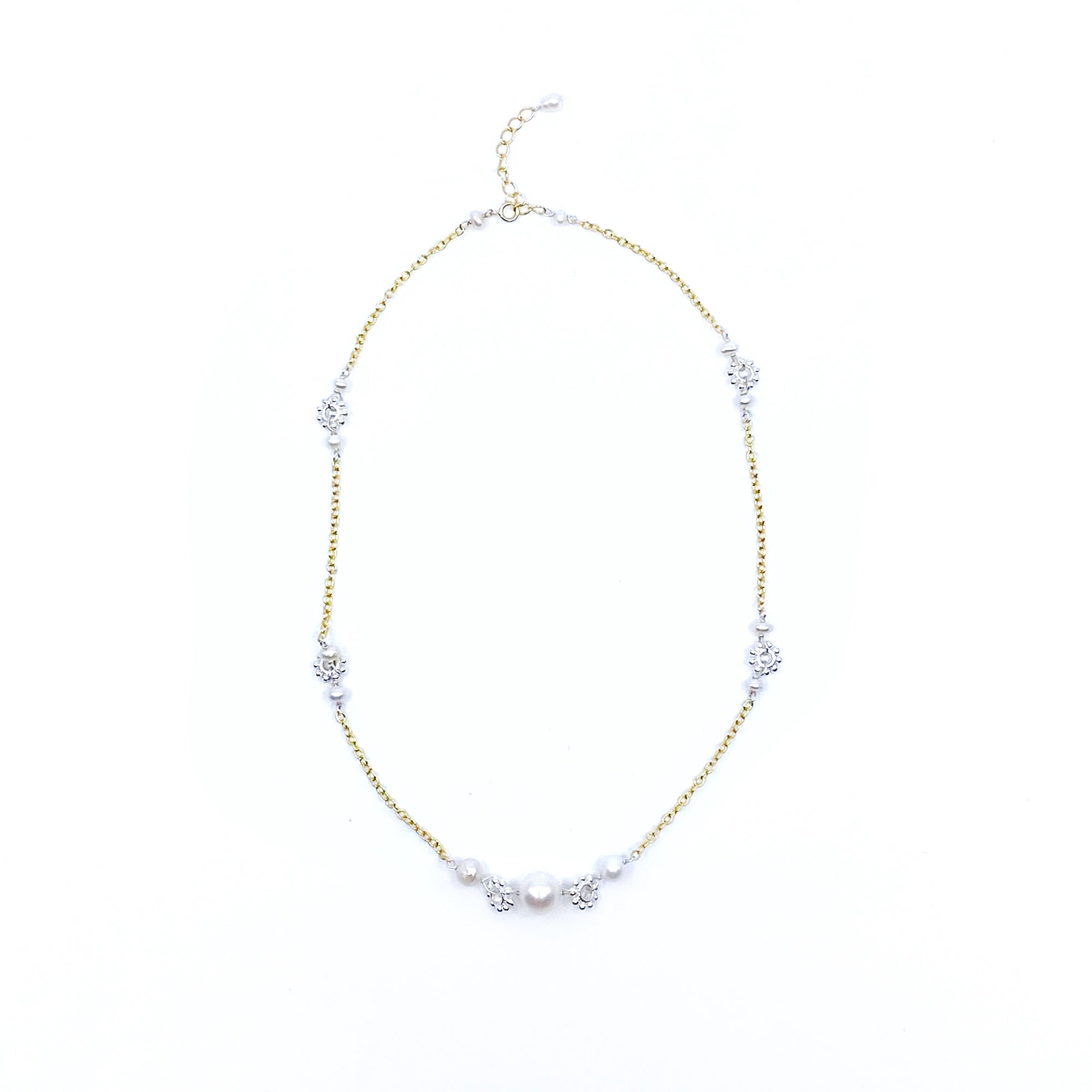 Gold and Silver Pearl Necklace - Yun Boutique