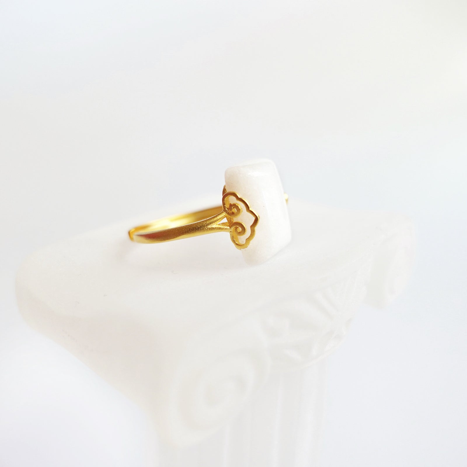 Handmade Ring, Gemstone ring, Crystal Ring, Gold Ring, Jade Ring, Quartz Ring, Rectangle Ring, Cocktail Ring, Gem Rings, Gemstone rings for women, Boutique Ring, Asian Ring, Women's gold rings, Sterling Silver Ring