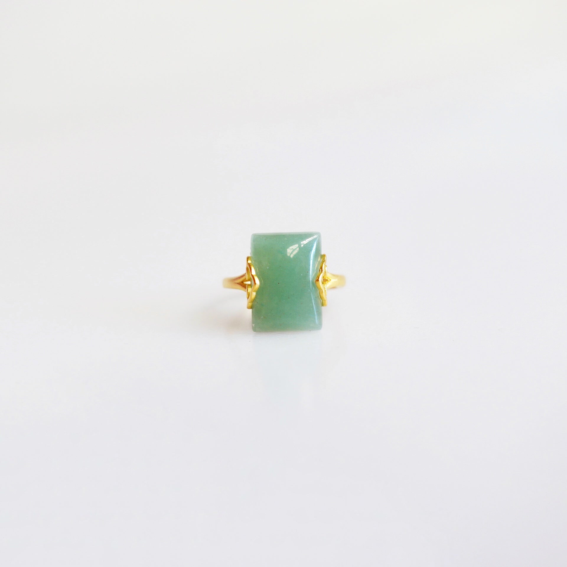 Gold Rectangle Green Aventurine Ring - Yun Boutique