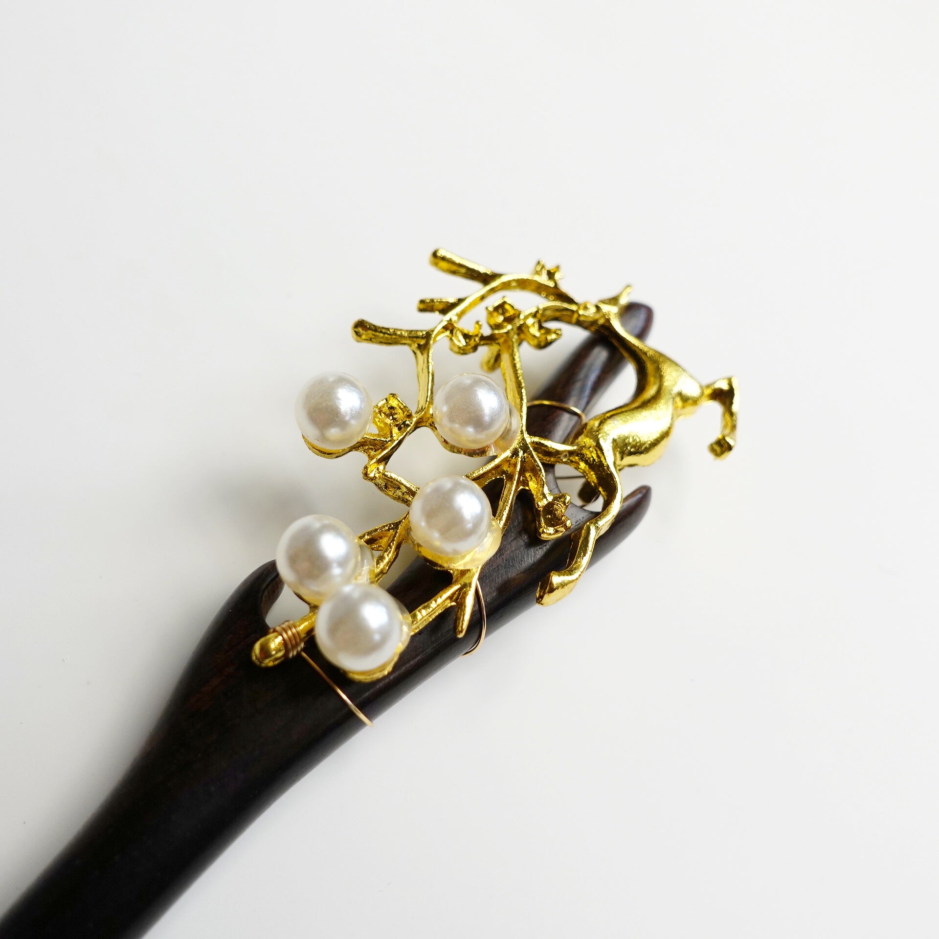 Deer Wood Hair Stick - Yun Boutique