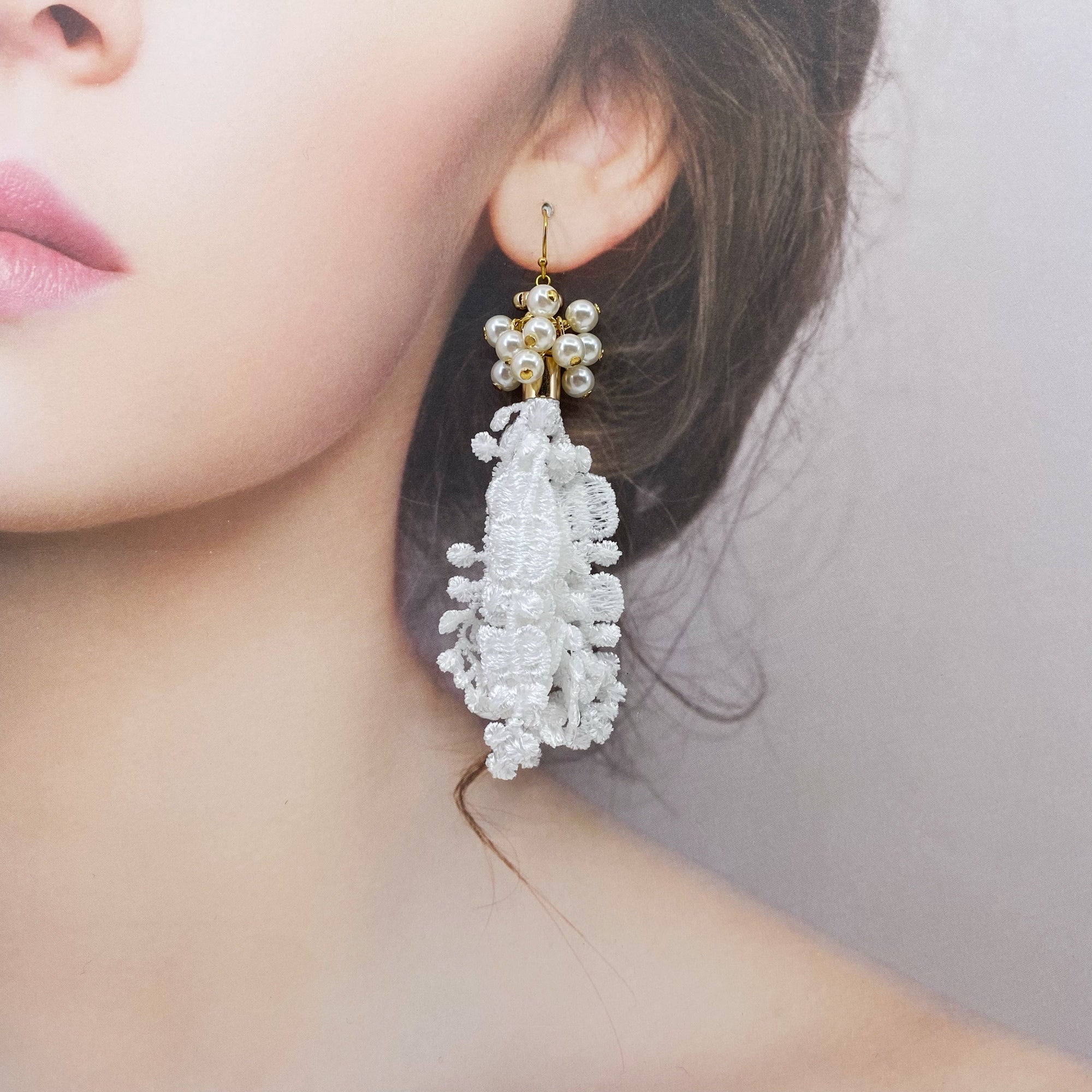 Asymmetrical White Lace Earrings | Yun Boutique