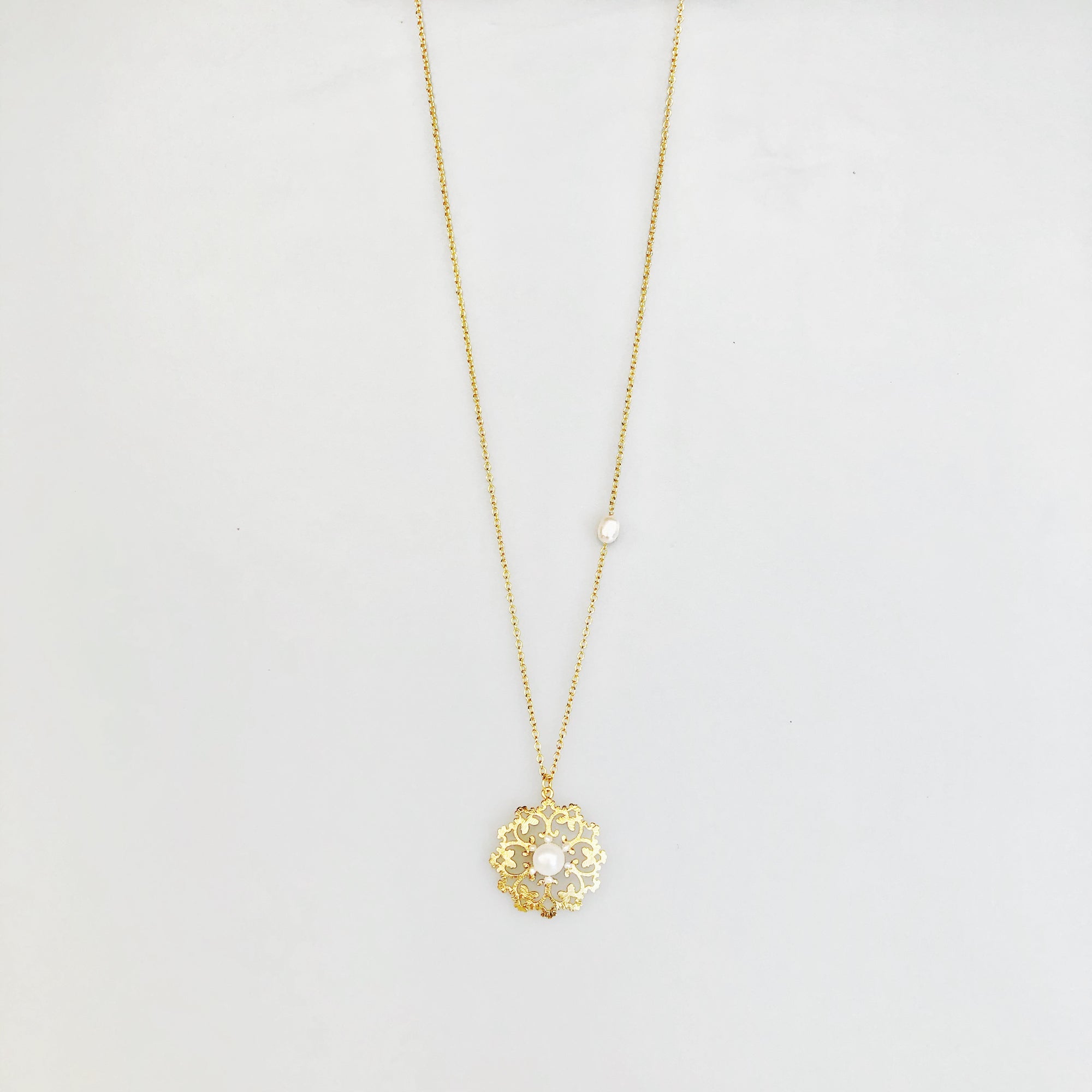 Gold Butterfly Necklace - Yun Boutique