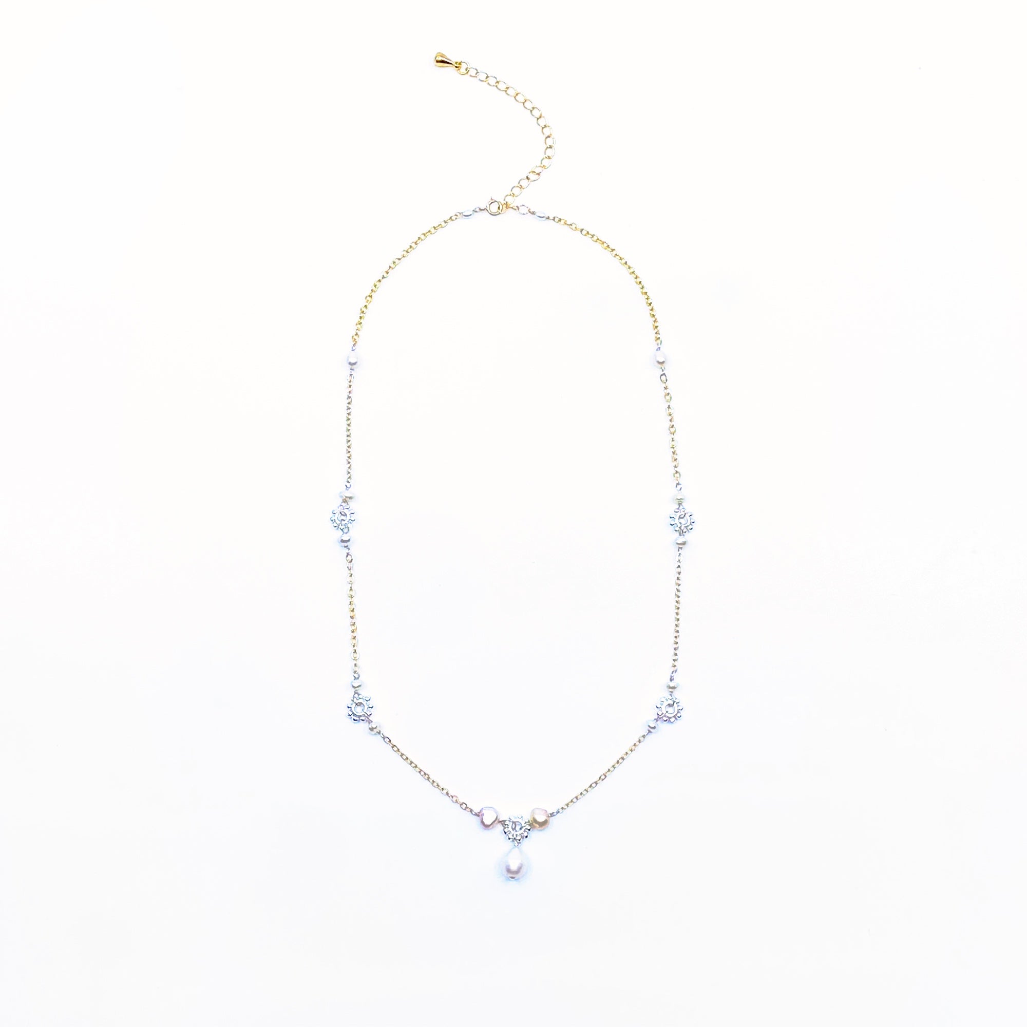 Gold and Silver Pearl Necklace - Yun Boutique