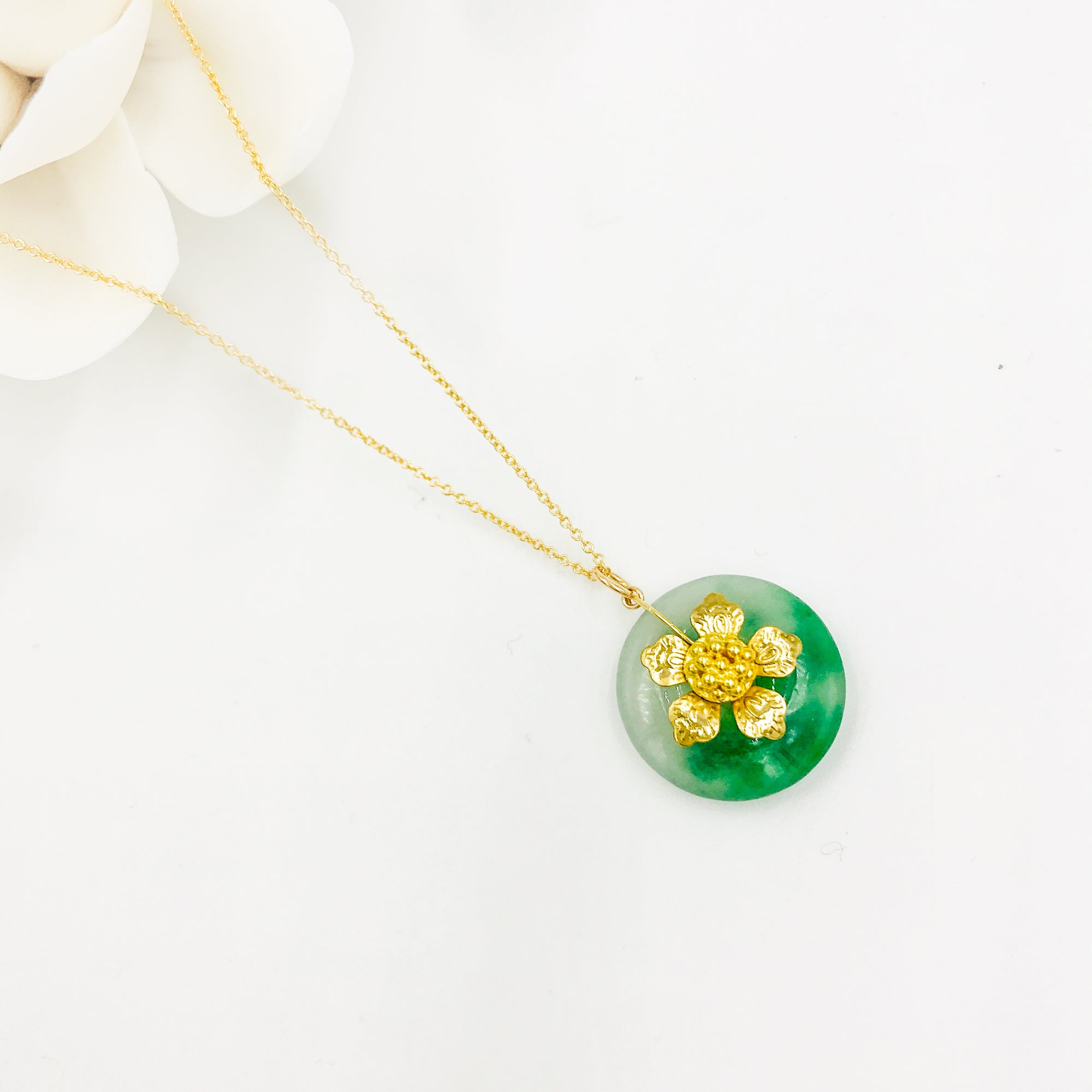 Flower Jade Pendant Necklace - Yun Boutique